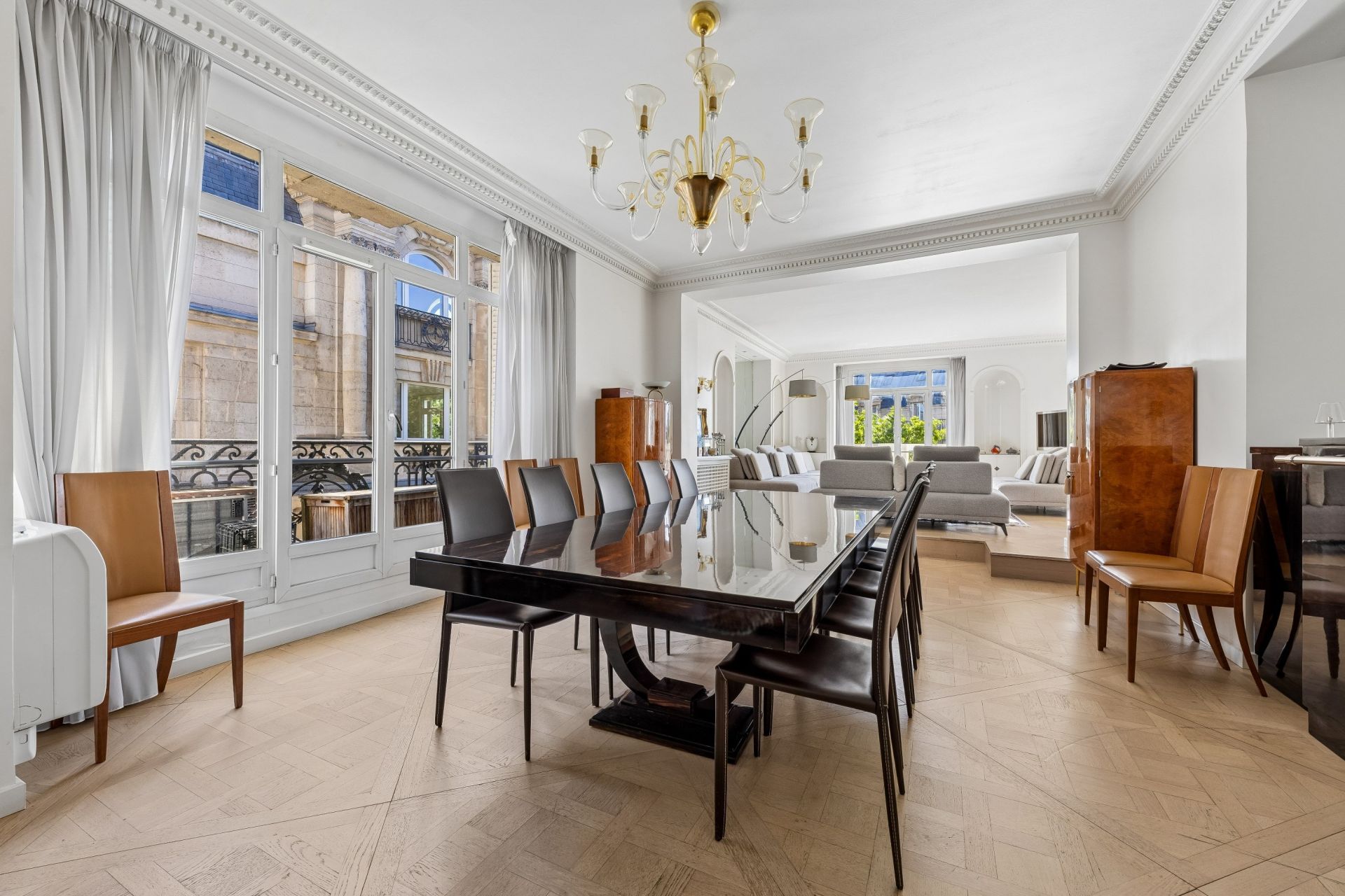 luxury apartment 7 Rooms for sale on PARIS (75017)