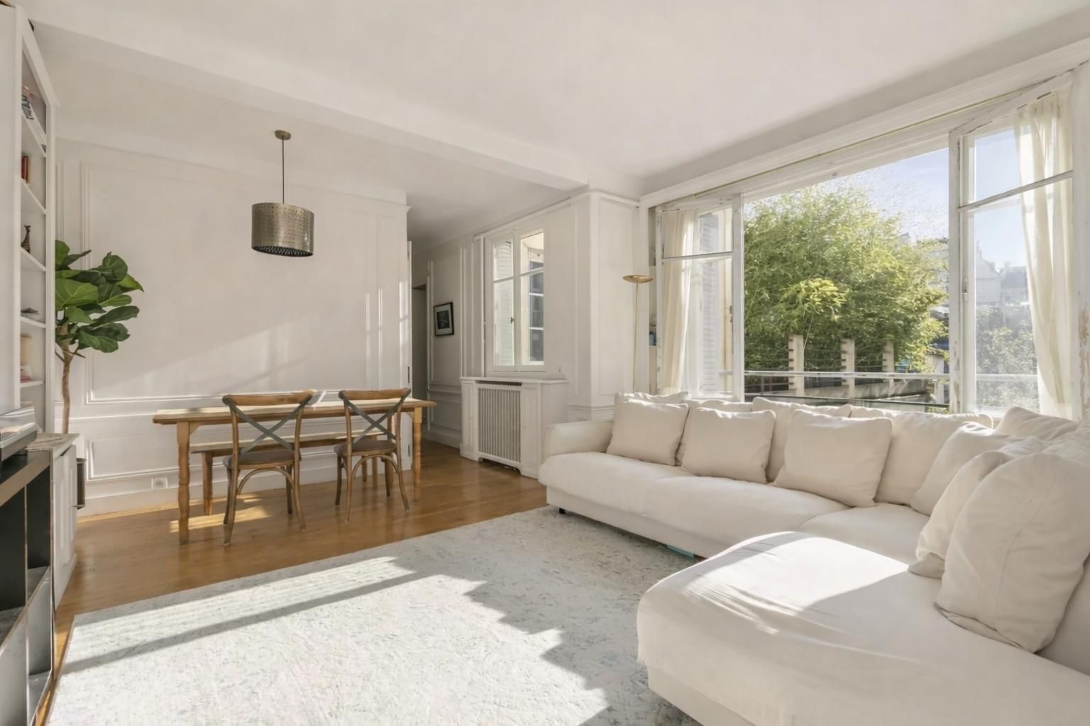 luxury apartment 3 Rooms for sale on PARIS (75008)