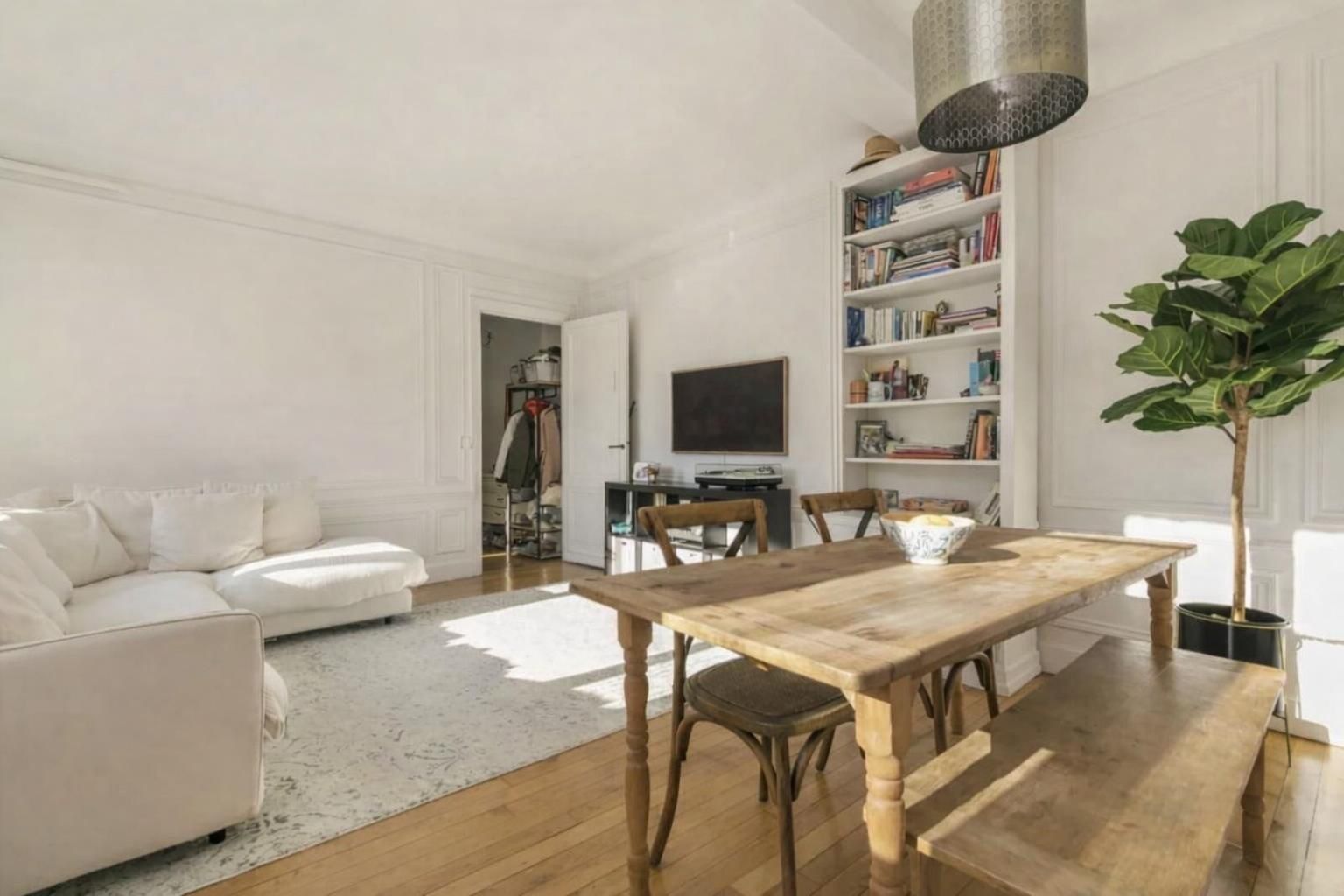 luxury apartment 3 Rooms for sale on PARIS (75008)