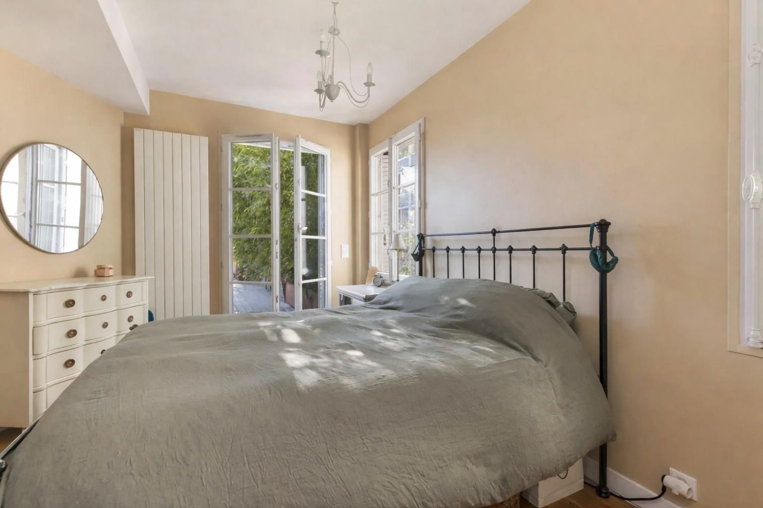 luxury apartment 3 Rooms for sale on PARIS (75008)