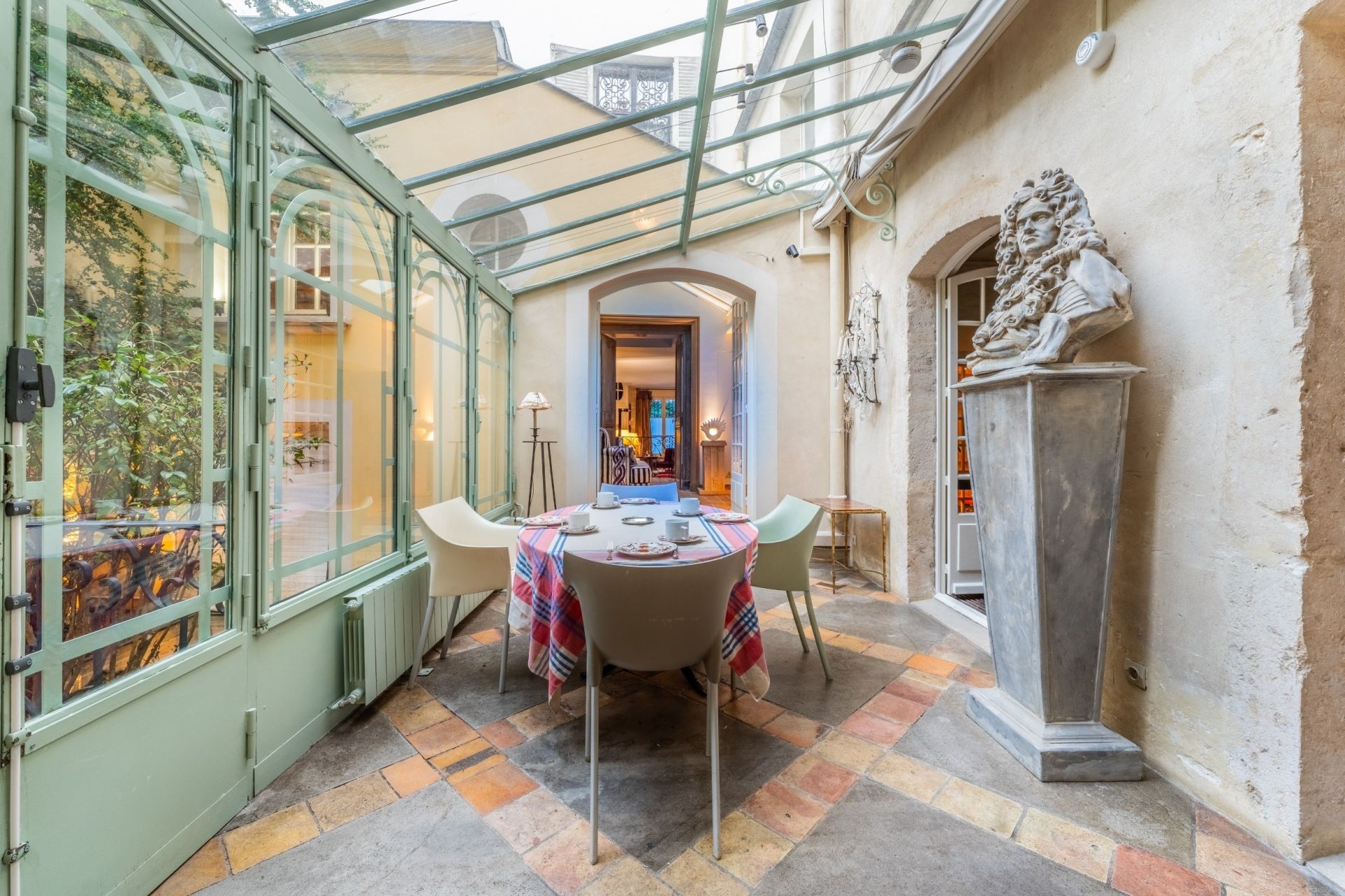 maison bourgeoise 15 Pièces en vente sur PARIS (75004)