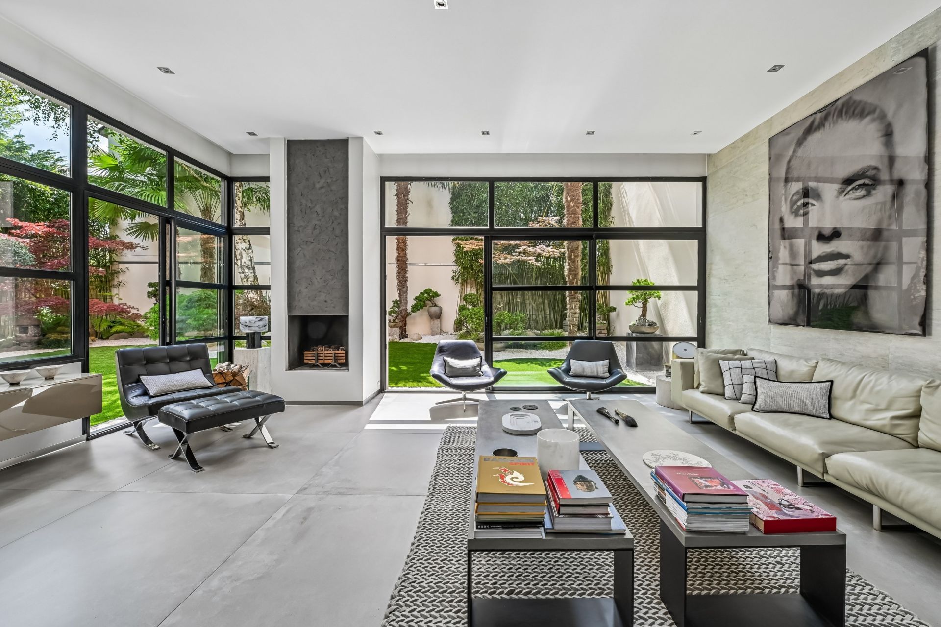 contemporary house 6 Rooms for sale on SURESNES (92150)