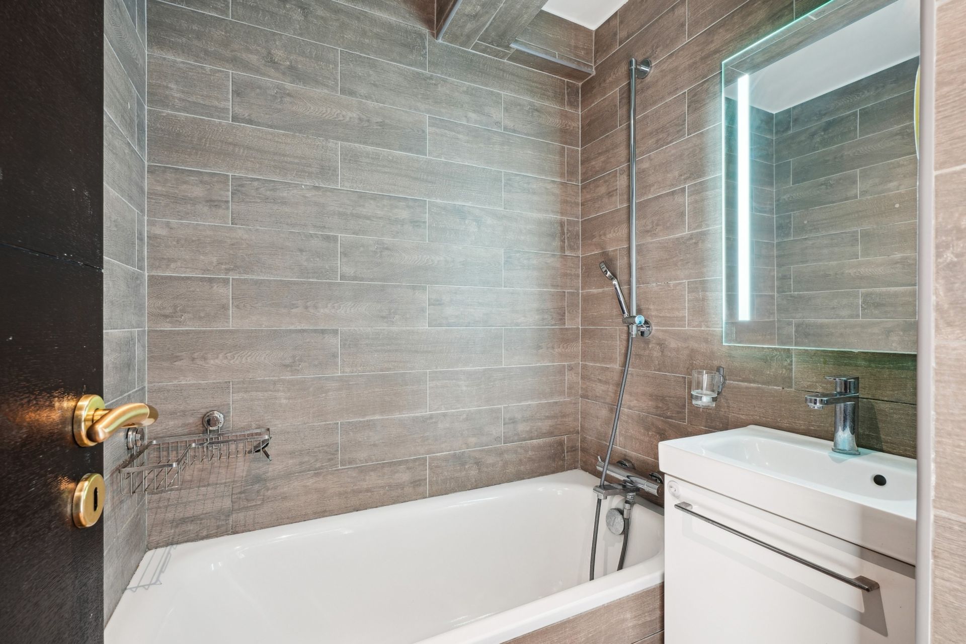 luxury apartment 3 Rooms for rent on PARIS (75016)