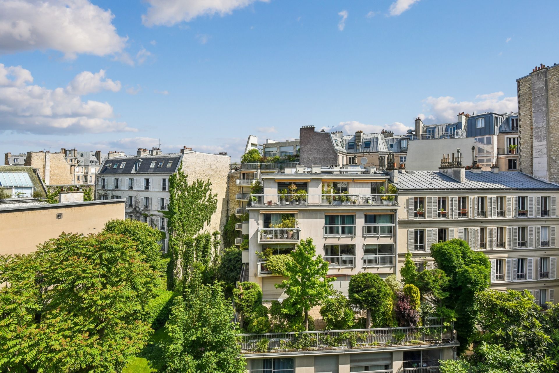 luxury apartment 4 Rooms for sale on PARIS (75006)