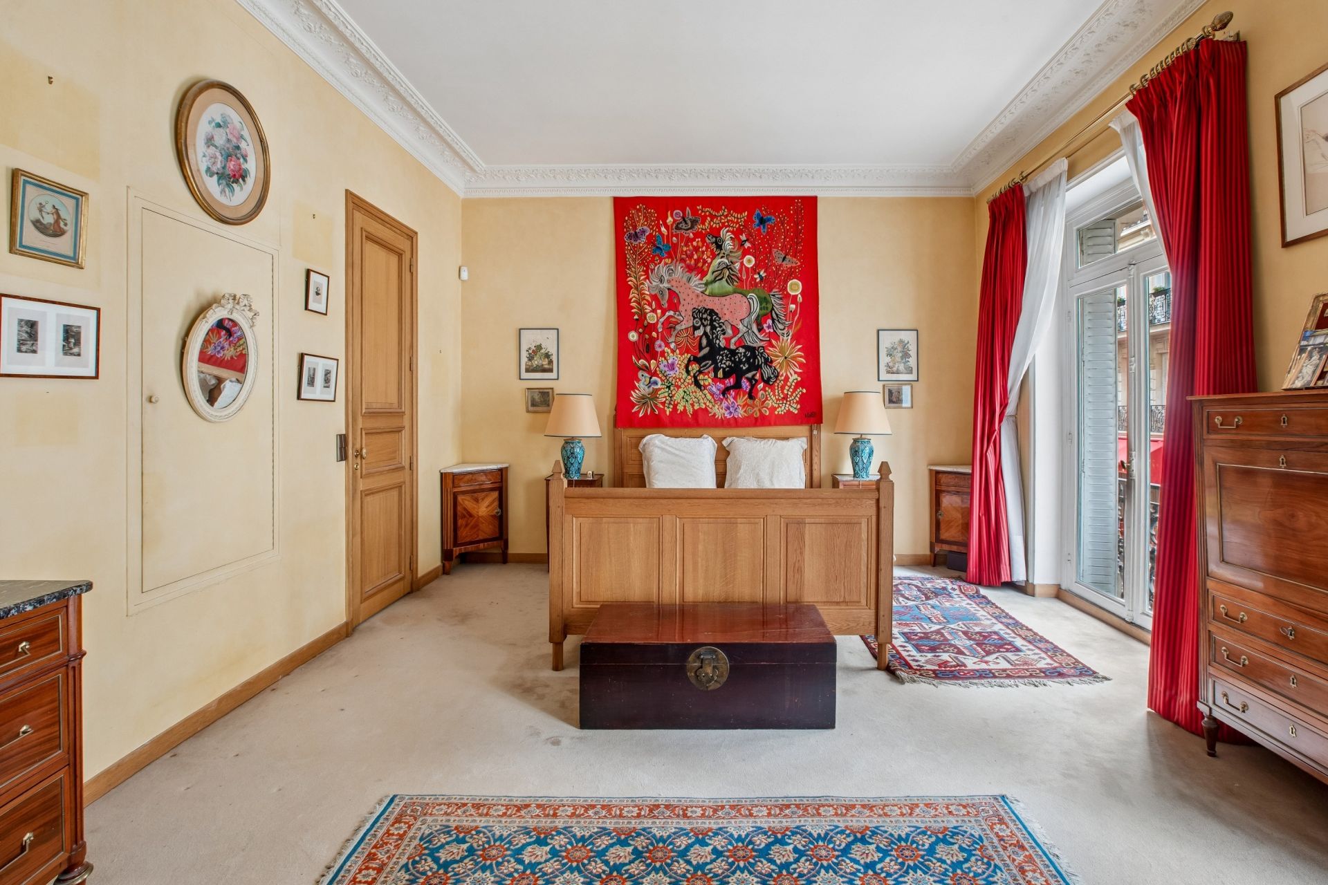 luxury apartment 5 Rooms for sale on PARIS (75008)