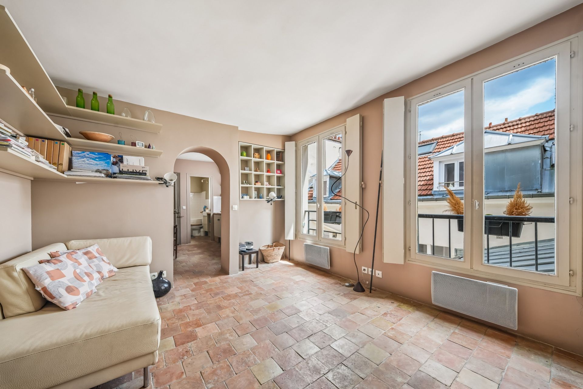 luxury apartment 1 room for sale on PARIS (75003)
