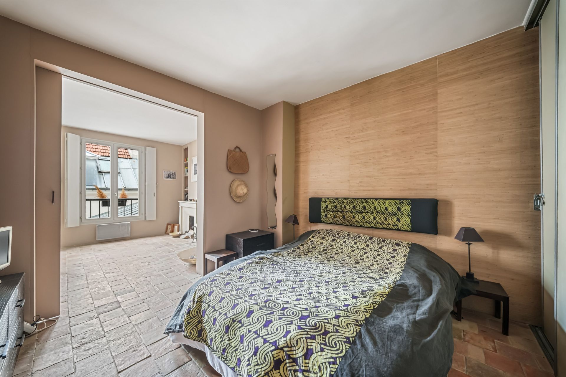 luxury apartment 1 room for sale on PARIS (75003)
