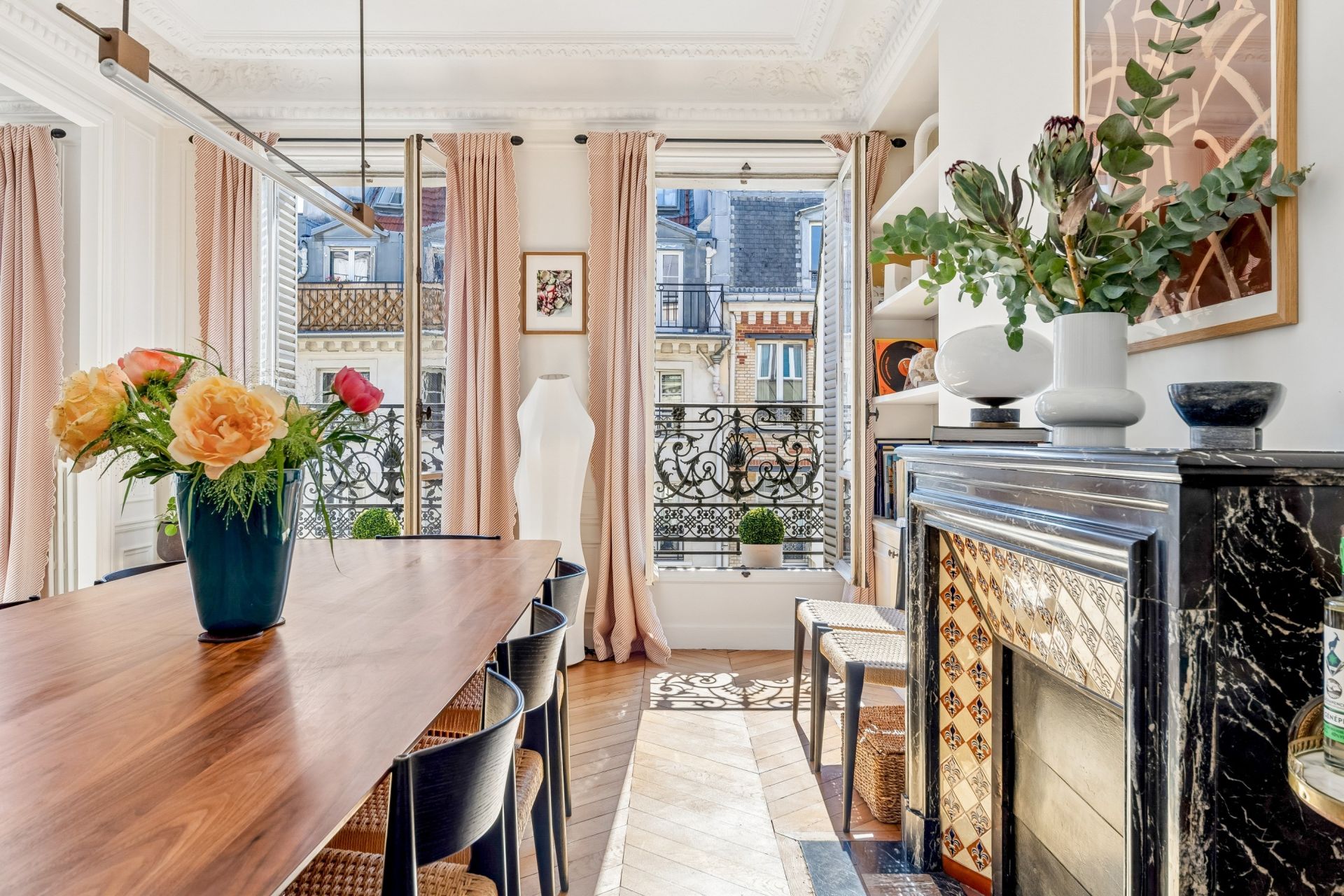 luxury apartment 5 Rooms for sale on PARIS (75003)