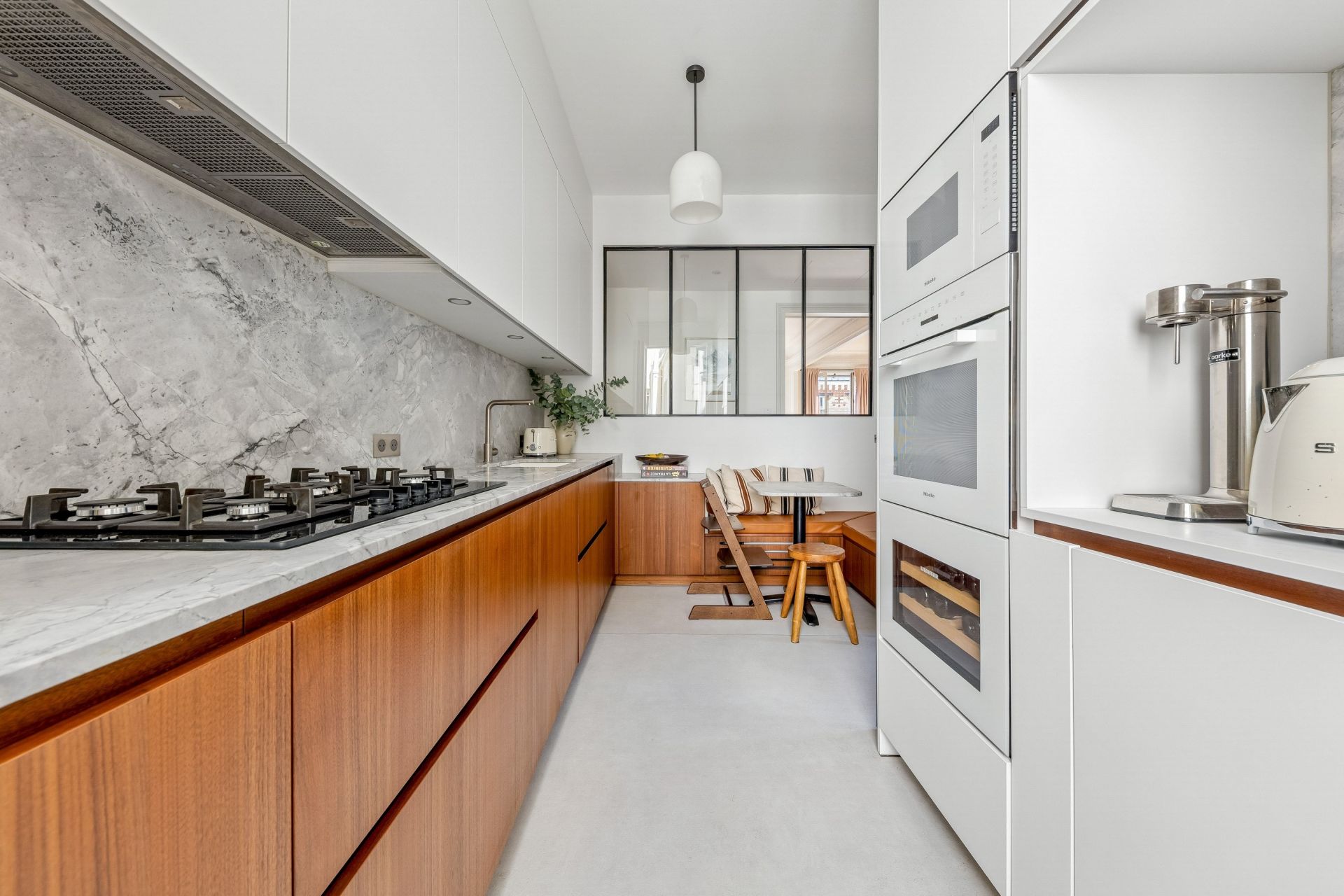 luxury apartment 5 Rooms for sale on PARIS (75003)