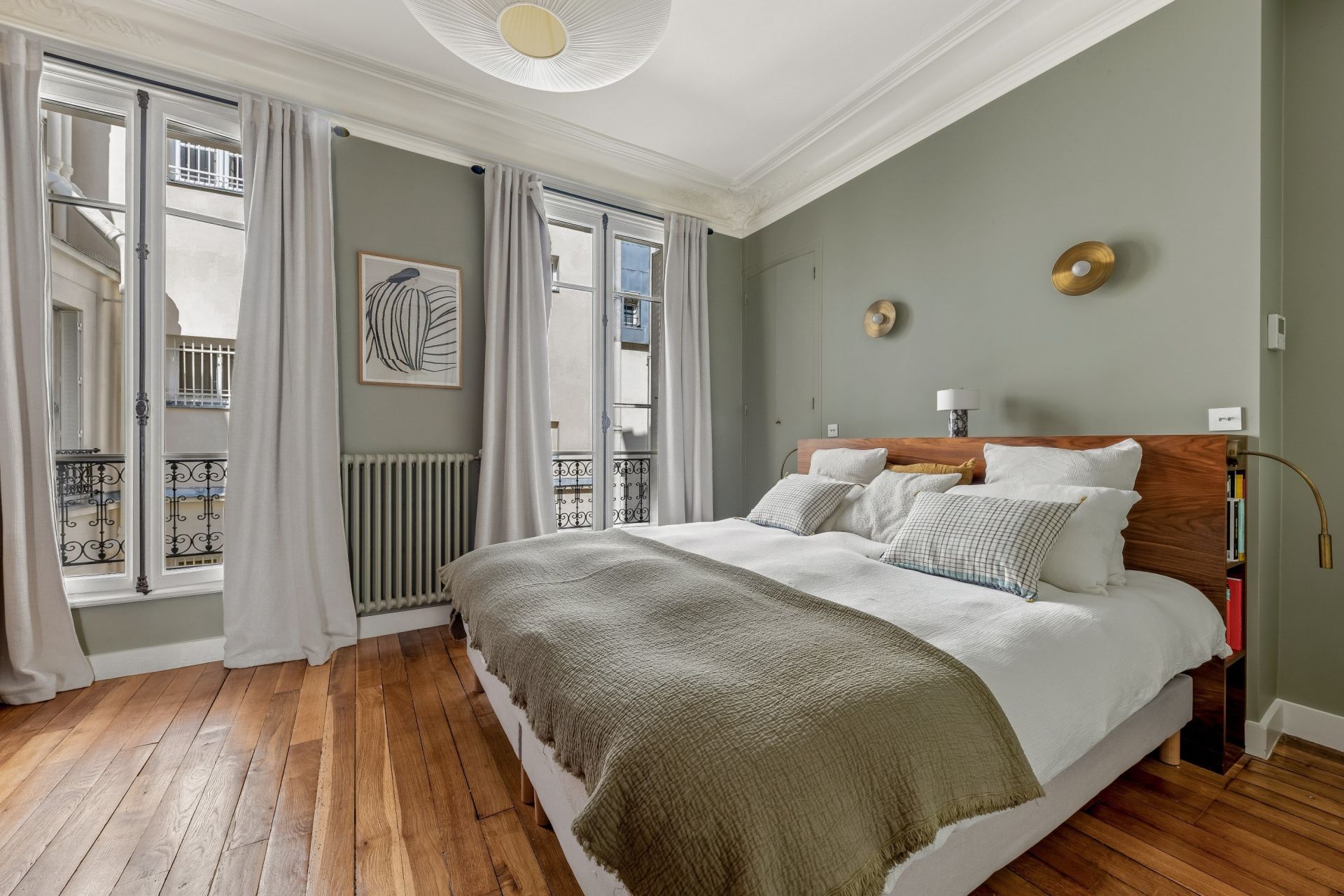 luxury apartment 5 Rooms for sale on PARIS (75003)