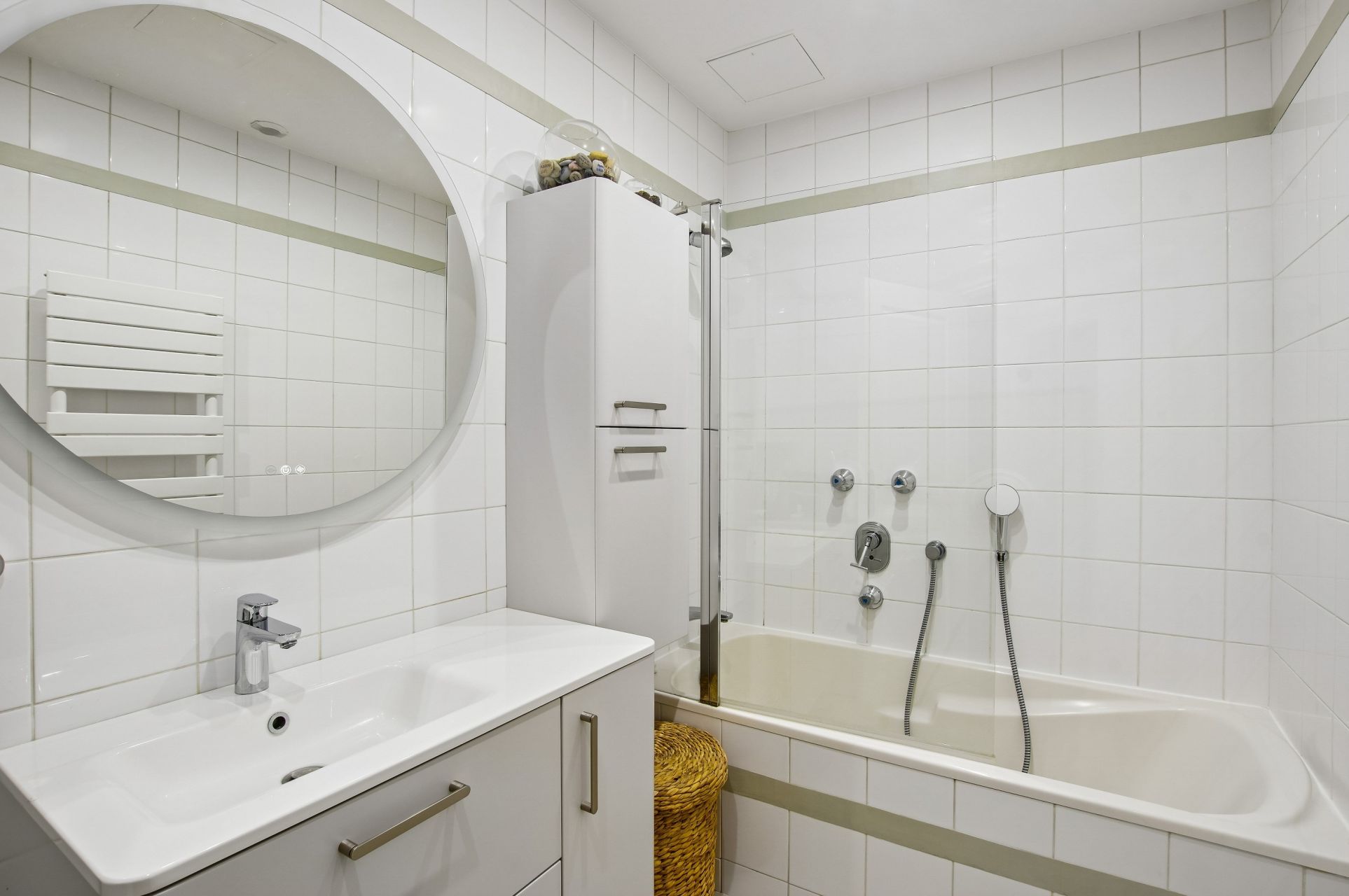 luxury apartment 4 Rooms for sale on PARIS (75018)