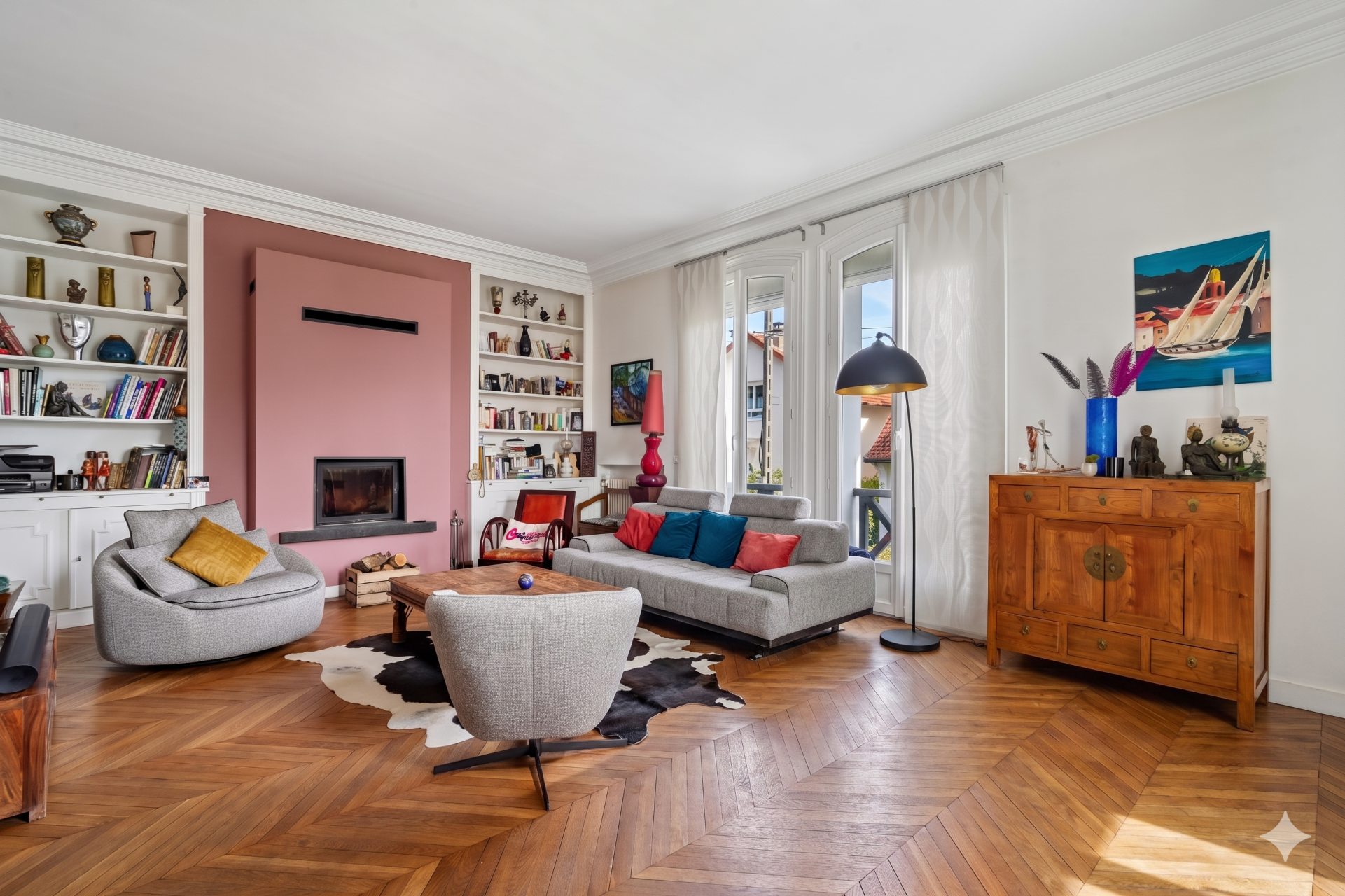 mansion 7 Rooms for sale on NEUILLY PLAISANCE (93360)