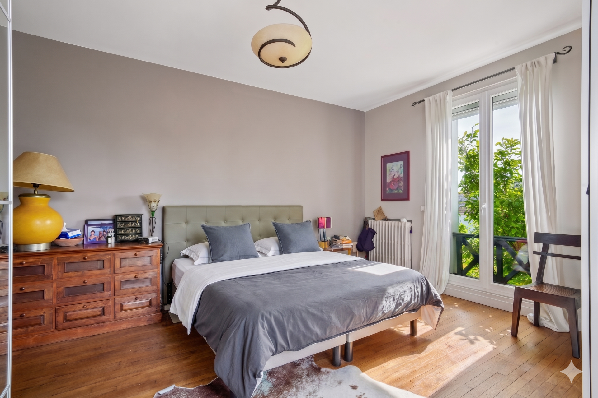 mansion 7 Rooms for sale on NEUILLY PLAISANCE (93360)