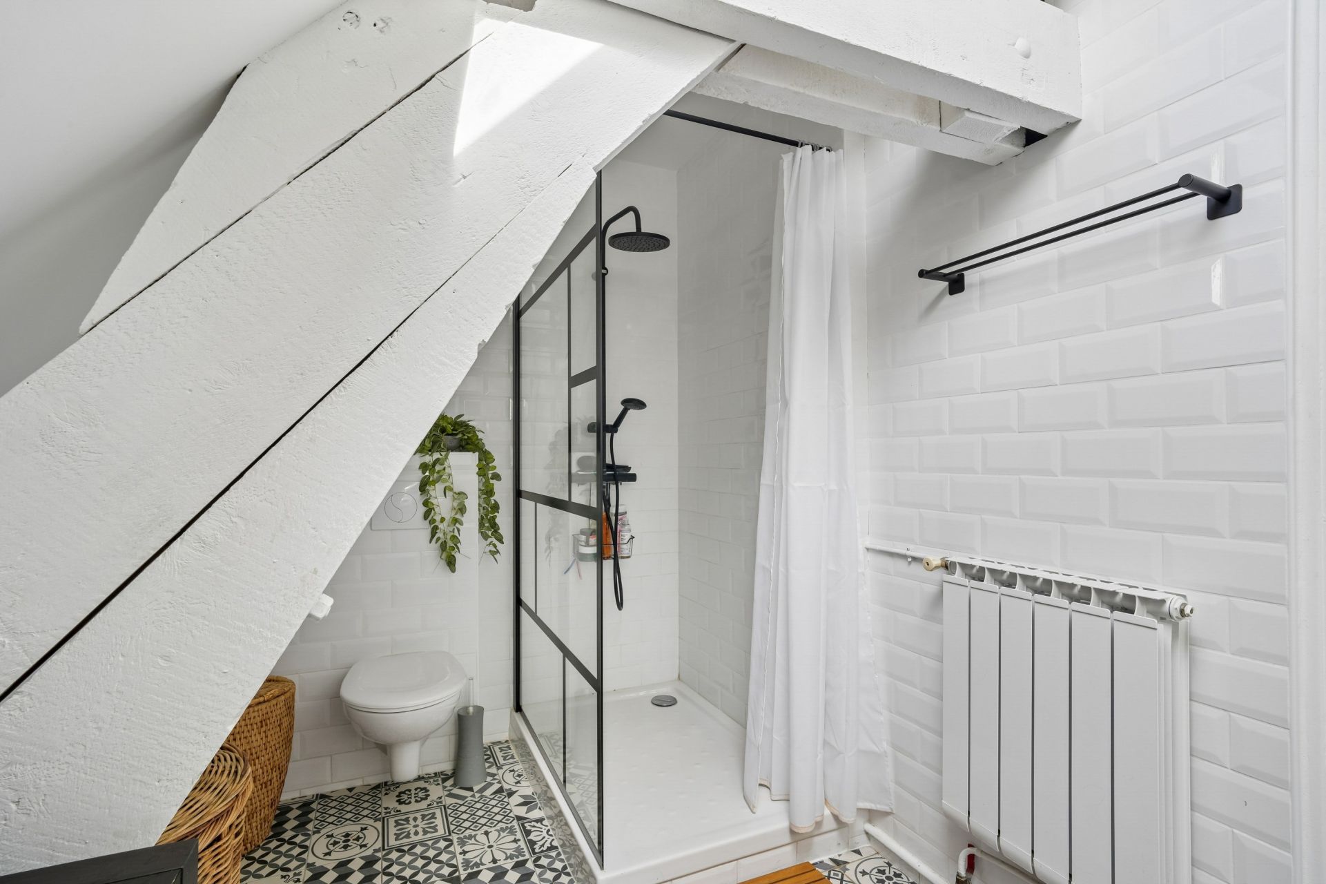 mansion 7 Rooms for sale on NEUILLY PLAISANCE (93360)