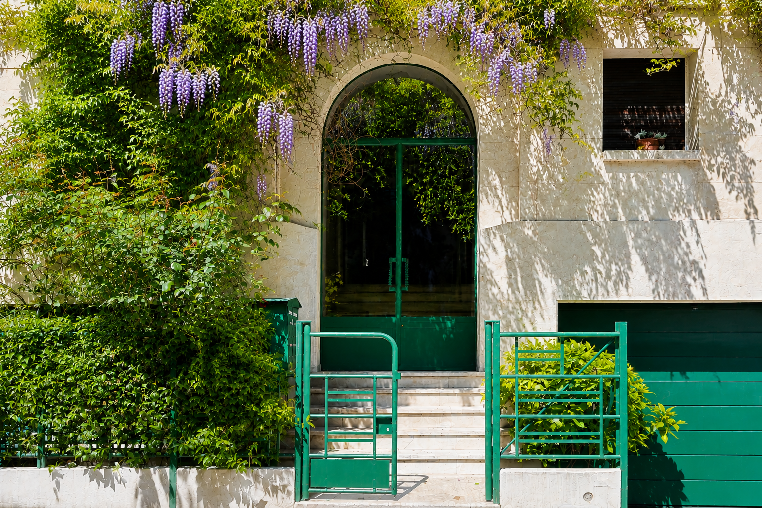 luxury apartment 5 Rooms for sale on PARIS (75016)