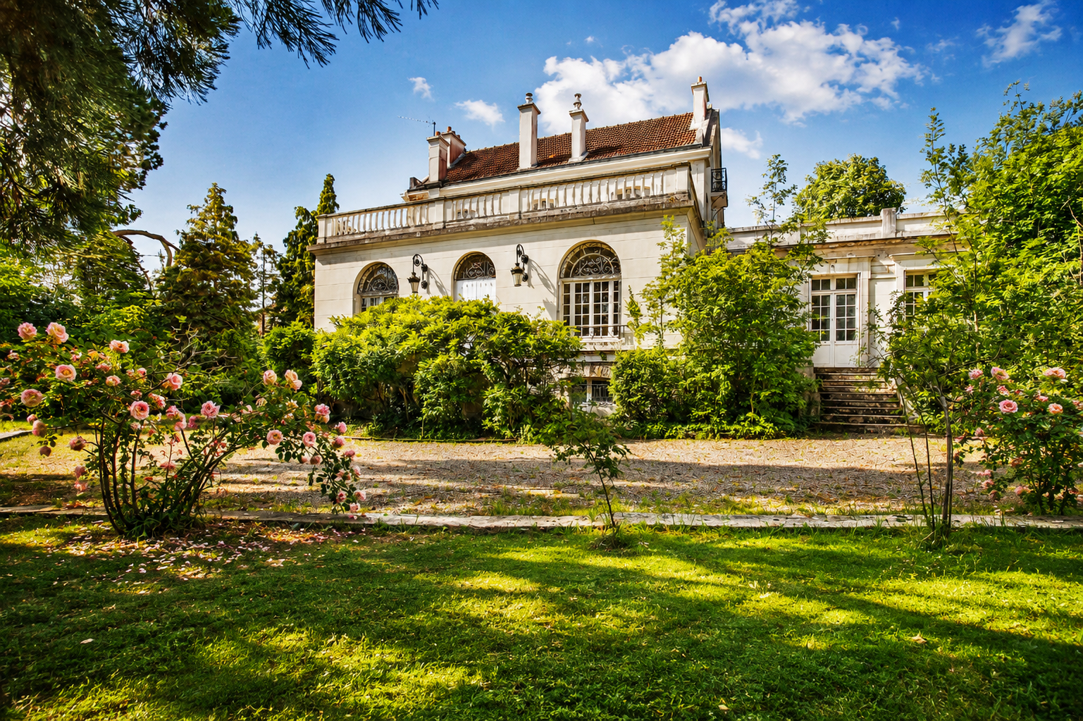hôtel particulier 10 Pièces en vente sur LA CELLE ST CLOUD (78170)