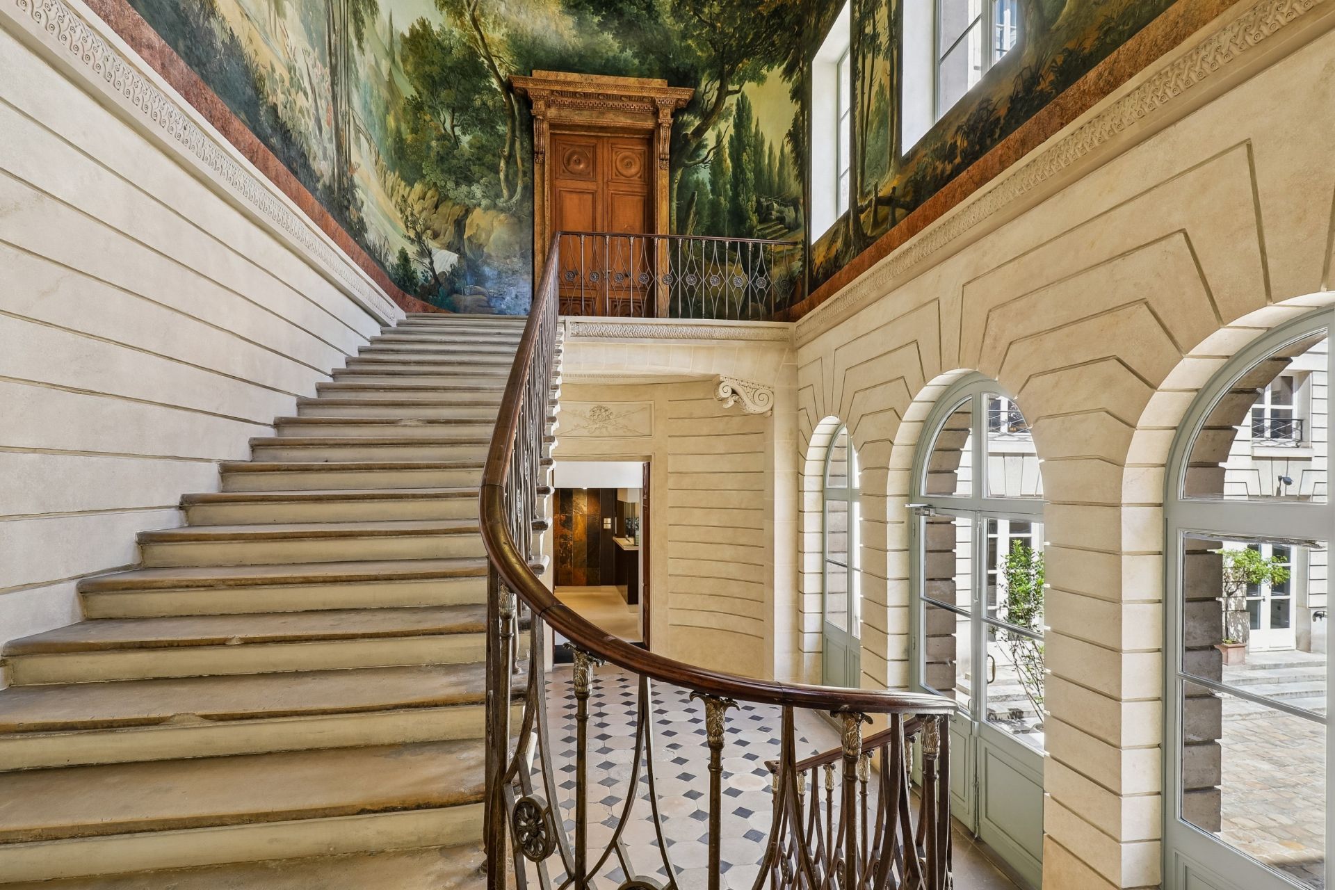 luxury apartment 1 room for sale on PARIS (75003)