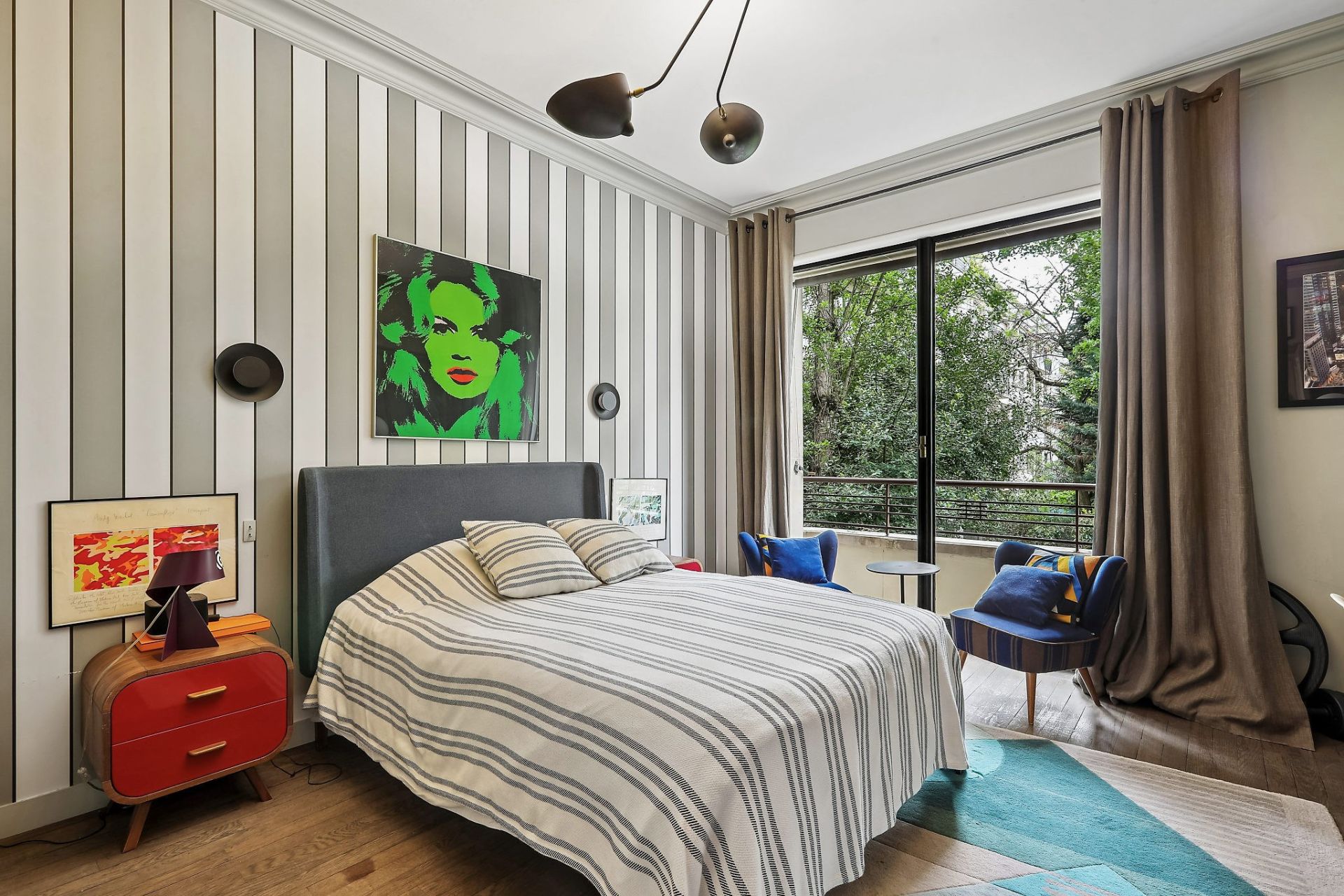 luxury apartment 6 Rooms for sale on PARIS (75016)