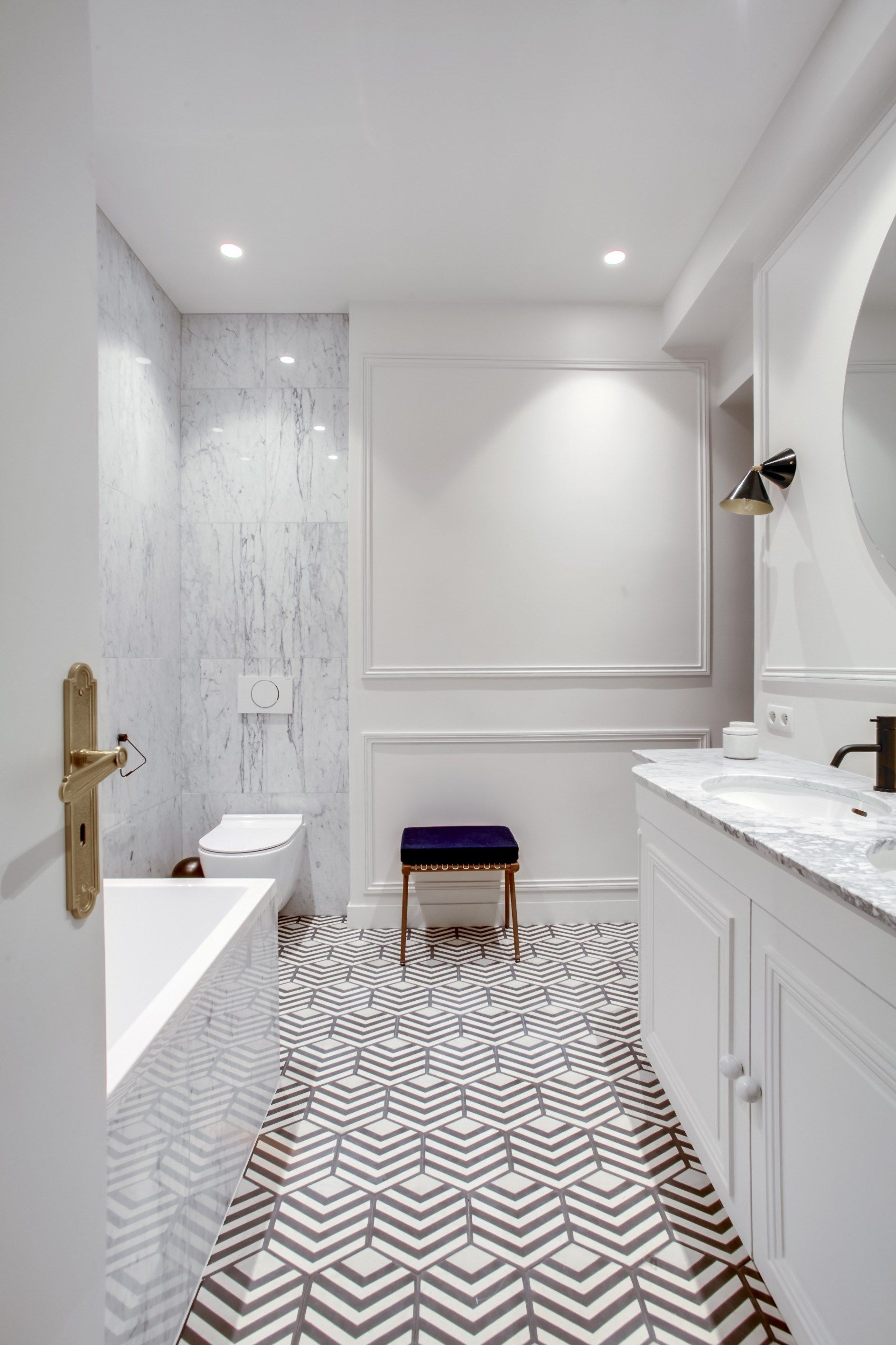 luxury apartment 6 Rooms for sale on PARIS (75016)