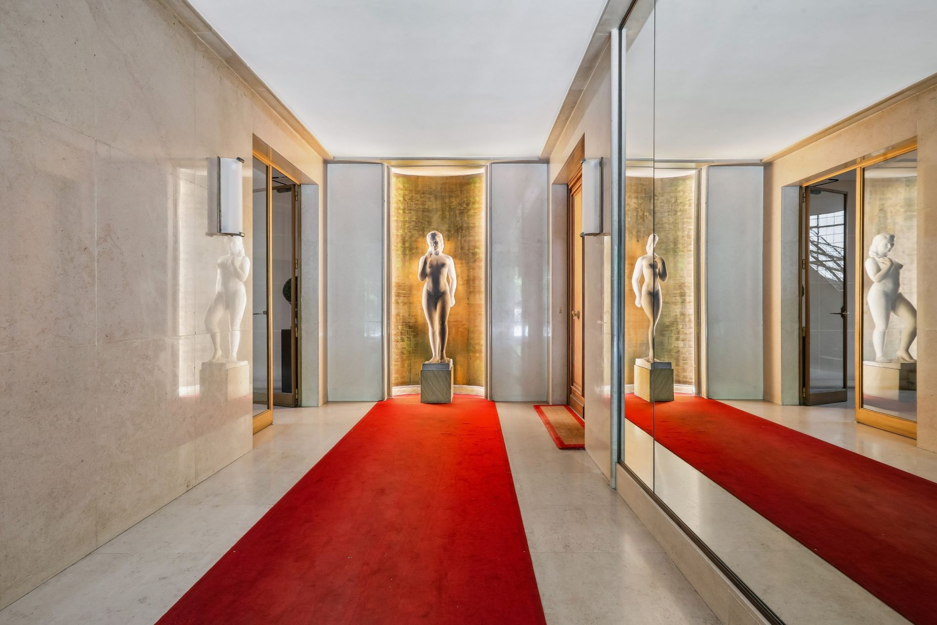 luxury apartment 6 Rooms for sale on PARIS (75016)