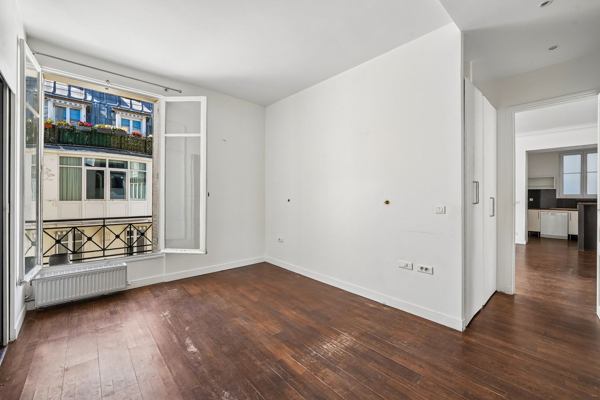 luxury apartment 3 Rooms for sale on PARIS (75008)