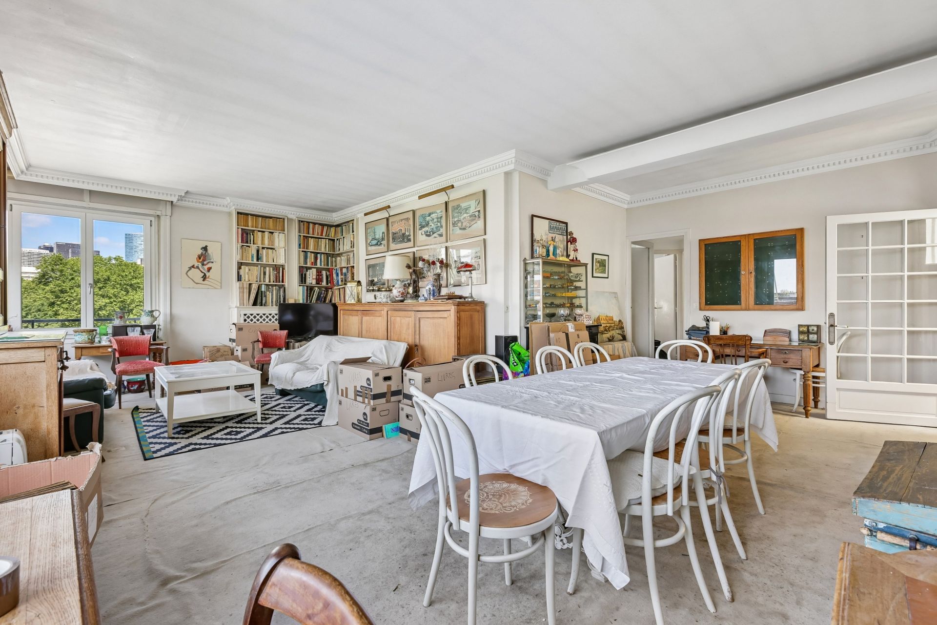 luxury apartment 5 Rooms for sale on NEUILLY SUR SEINE (92200)