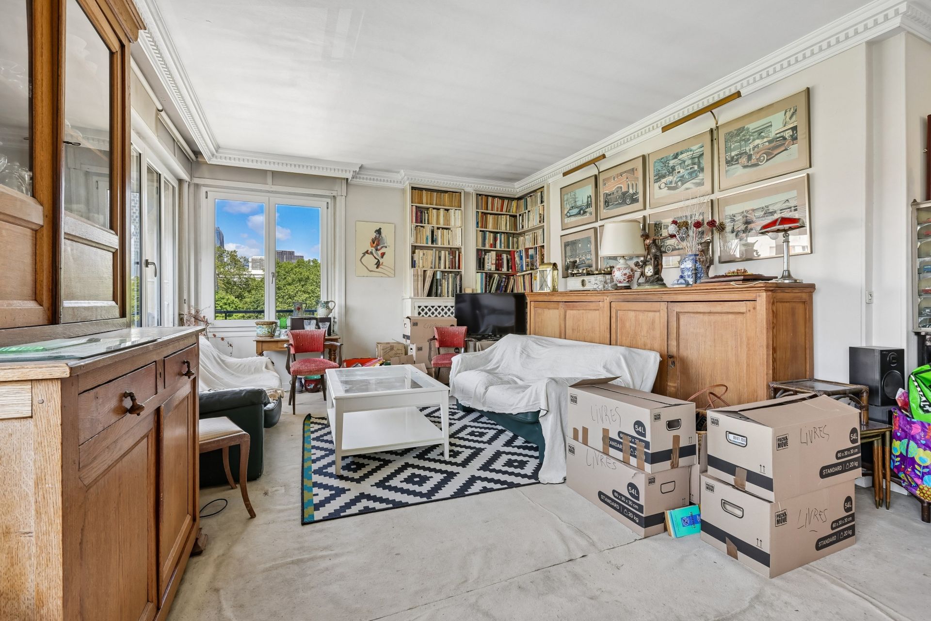 luxury apartment 5 Rooms for sale on NEUILLY SUR SEINE (92200)