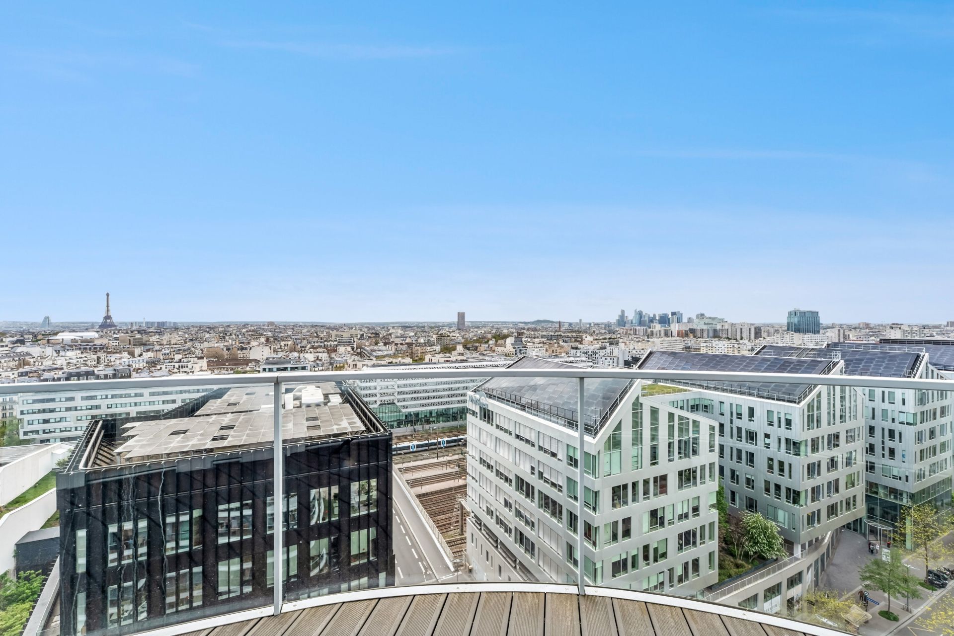 luxury apartment 8 Rooms for sale on PARIS (75017)