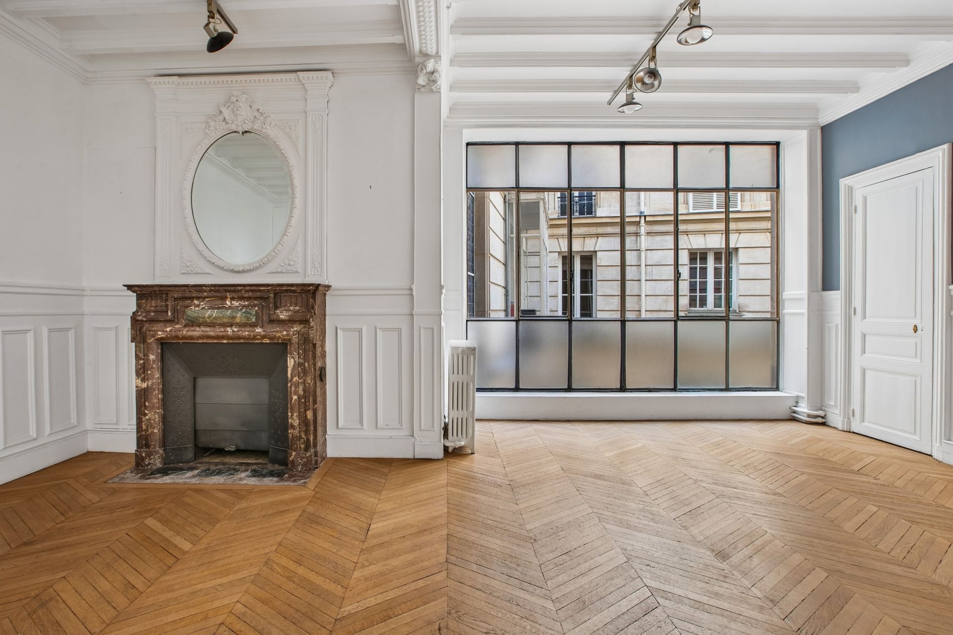 luxury apartment 8 Rooms for sale on PARIS (75008)