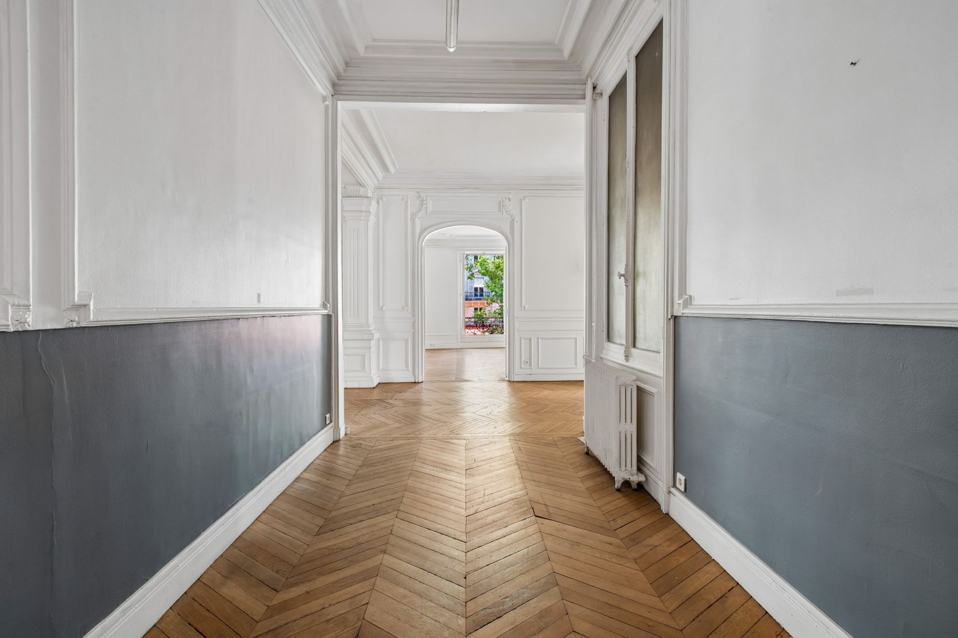 luxury apartment 8 Rooms for sale on PARIS (75008)