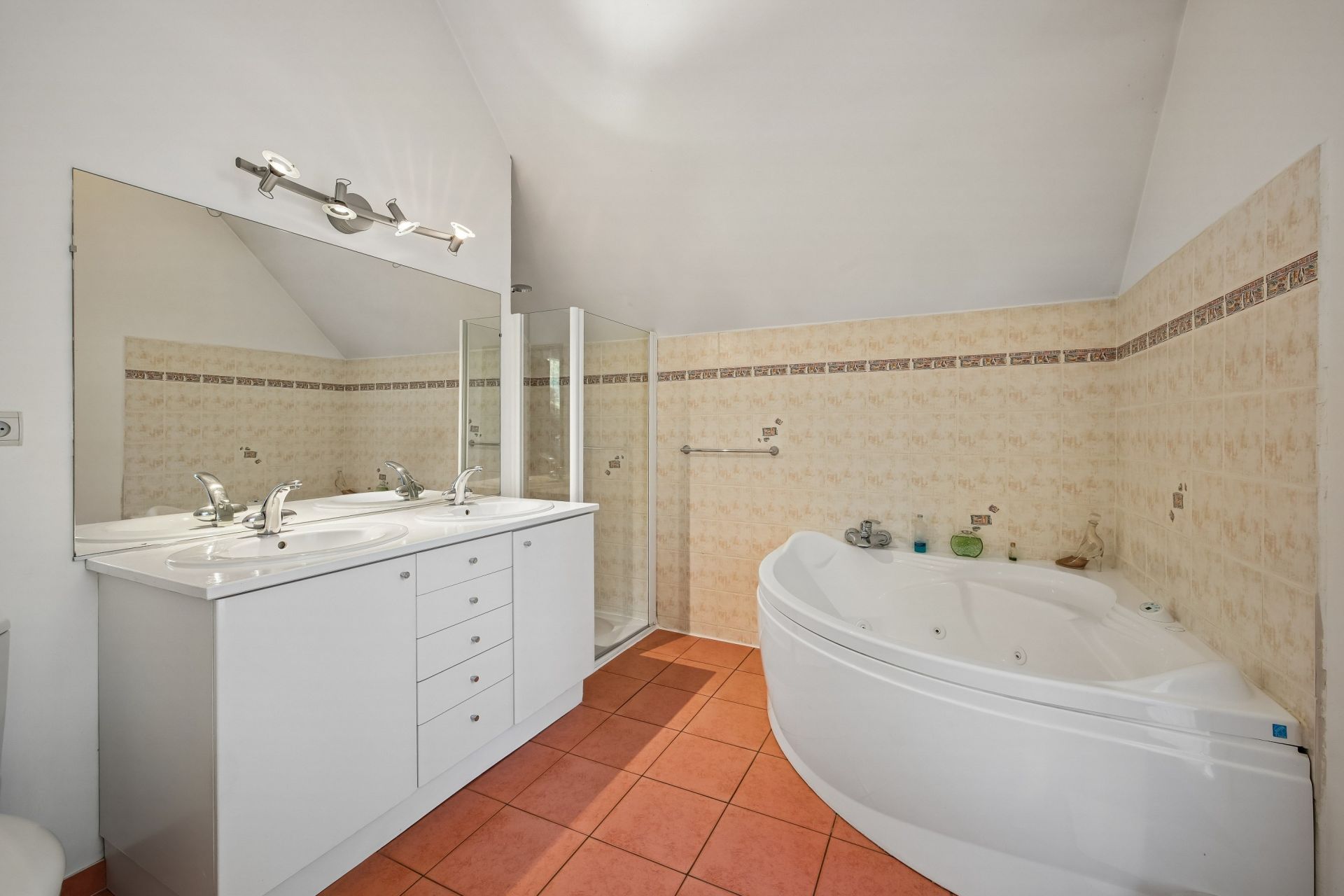 maison de luxe 20 Pièces en vente sur GIF SUR YVETTE (91190)