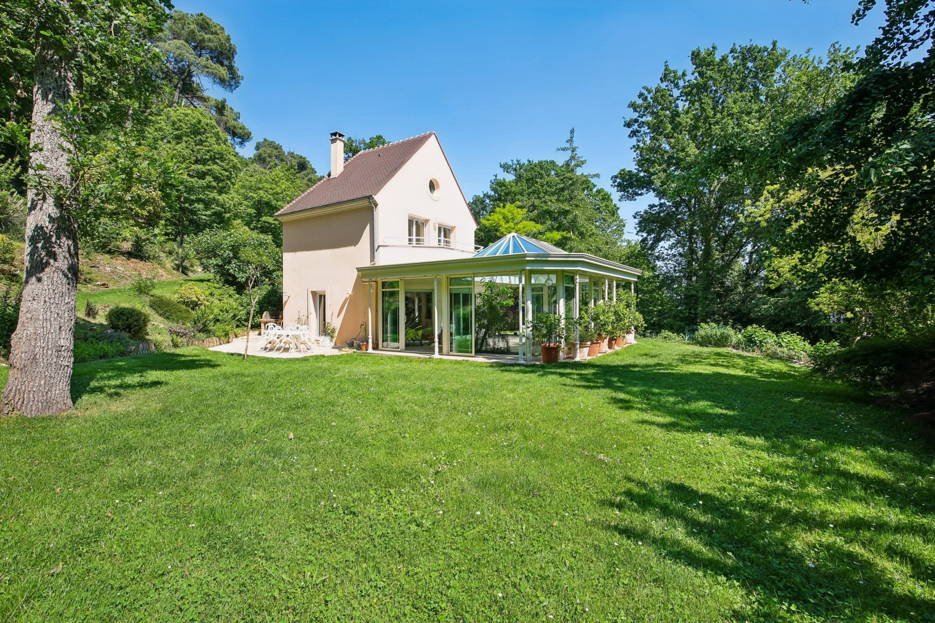 maison de luxe 20 Pièces en vente sur GIF SUR YVETTE (91190)
