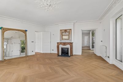 Vente Appartement de luxe Paris 3 7&nbsp;Pièces 145.05&nbsp;m²
