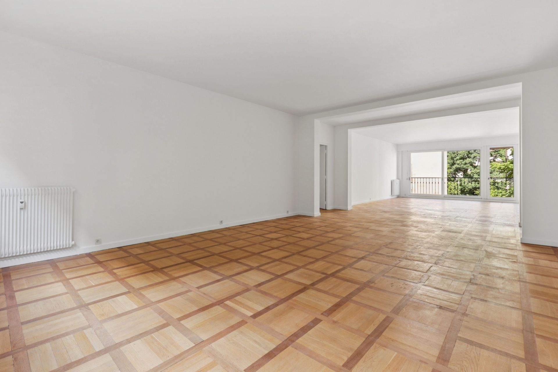 luxury apartment 4 Rooms for sale on PARIS (75016)