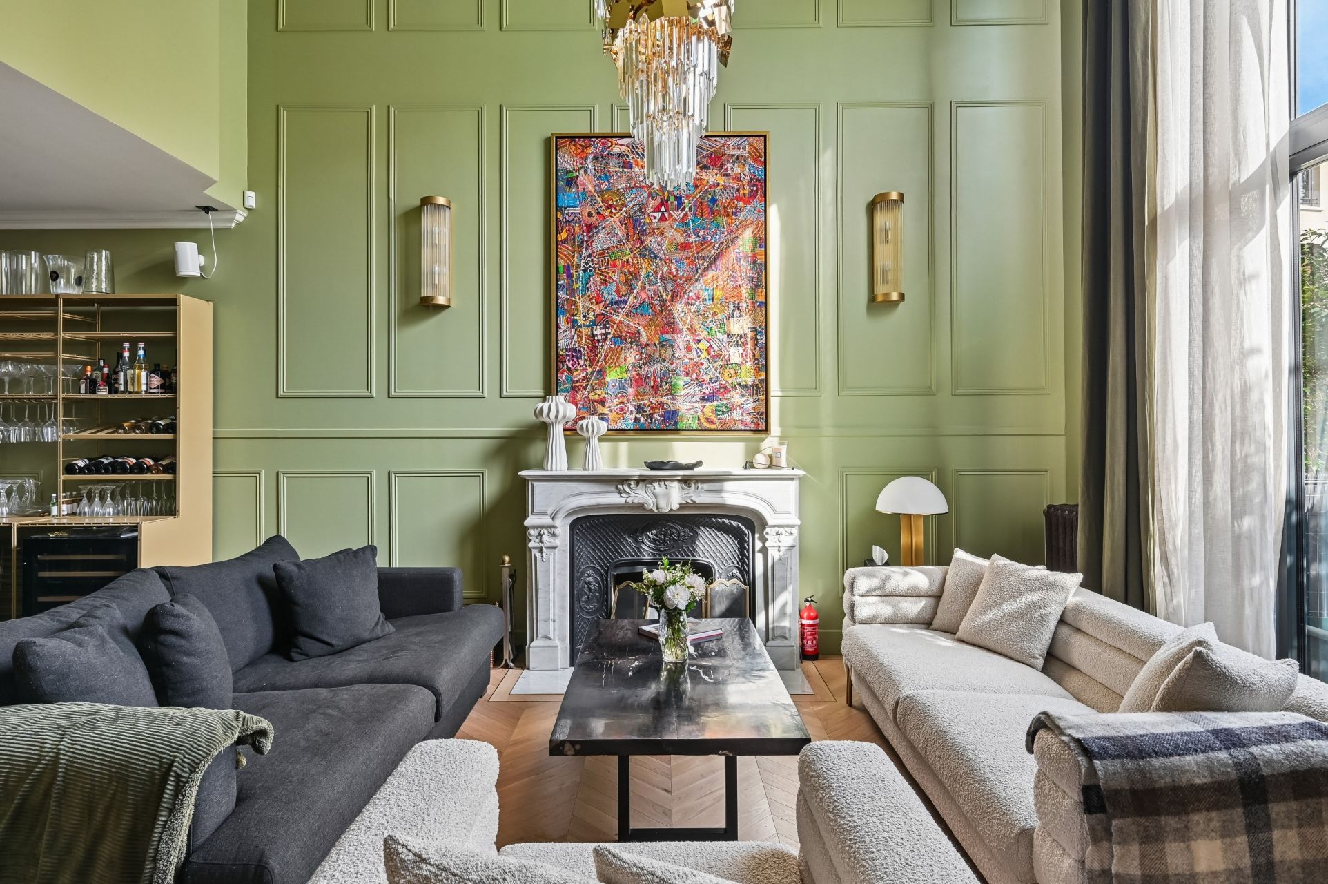 mansion (hôtel particulier) 9 Rooms for sale on NEUILLY SUR SEINE (92200)