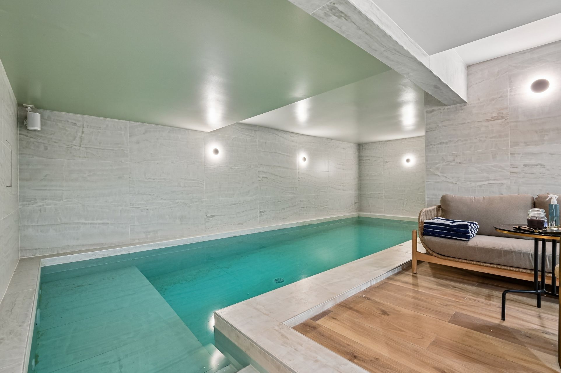 mansion (hôtel particulier) 9 Rooms for sale on NEUILLY SUR SEINE (92200)