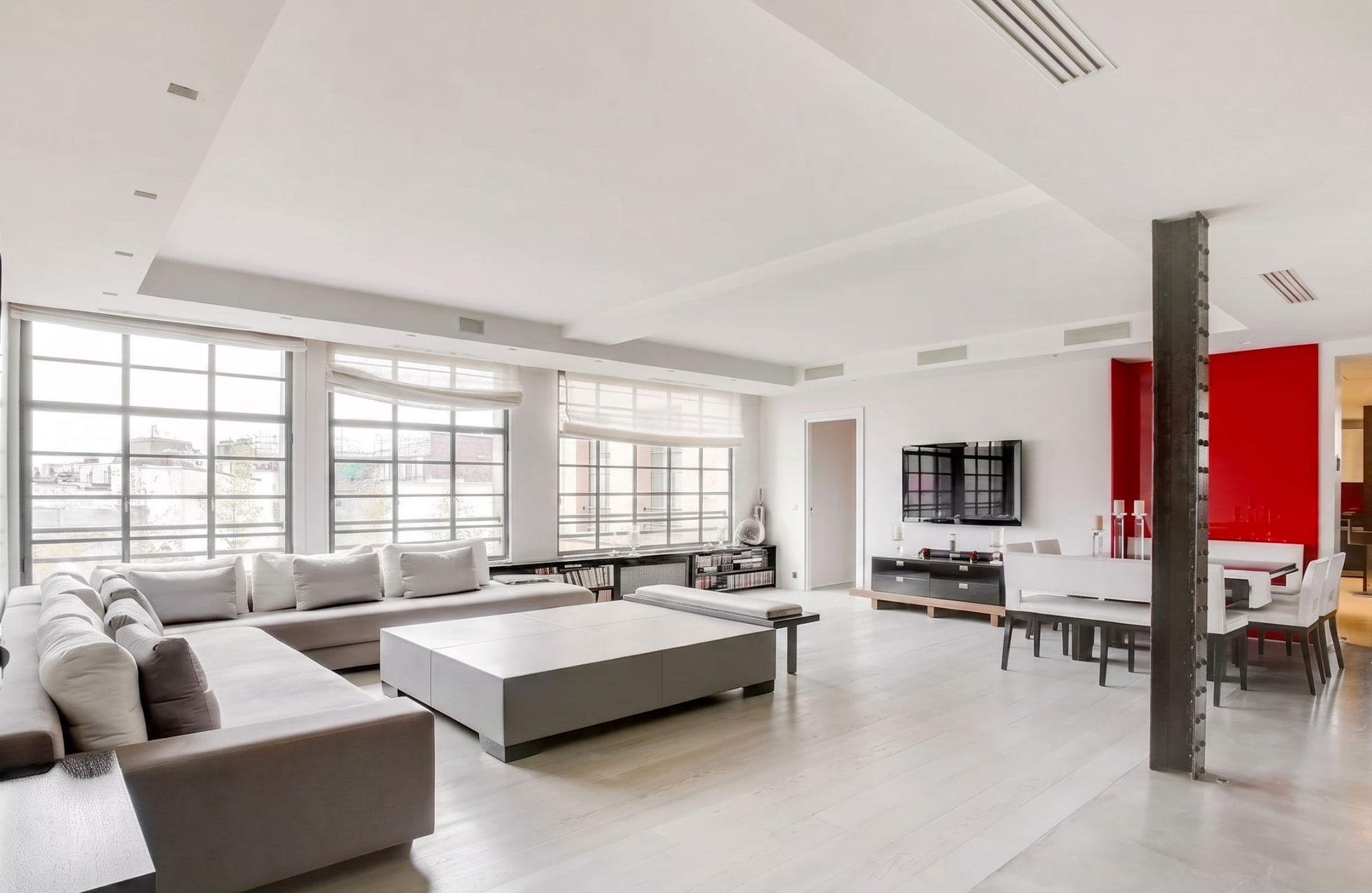 luxury apartment 4 Rooms for sale on PARIS (75008)