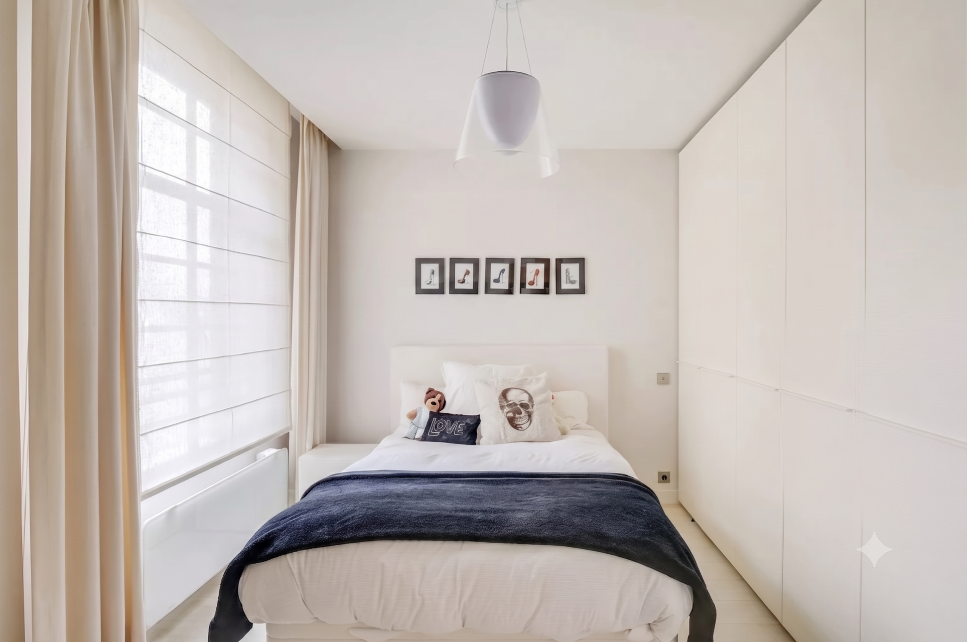 luxury apartment 4 Rooms for sale on PARIS (75008)