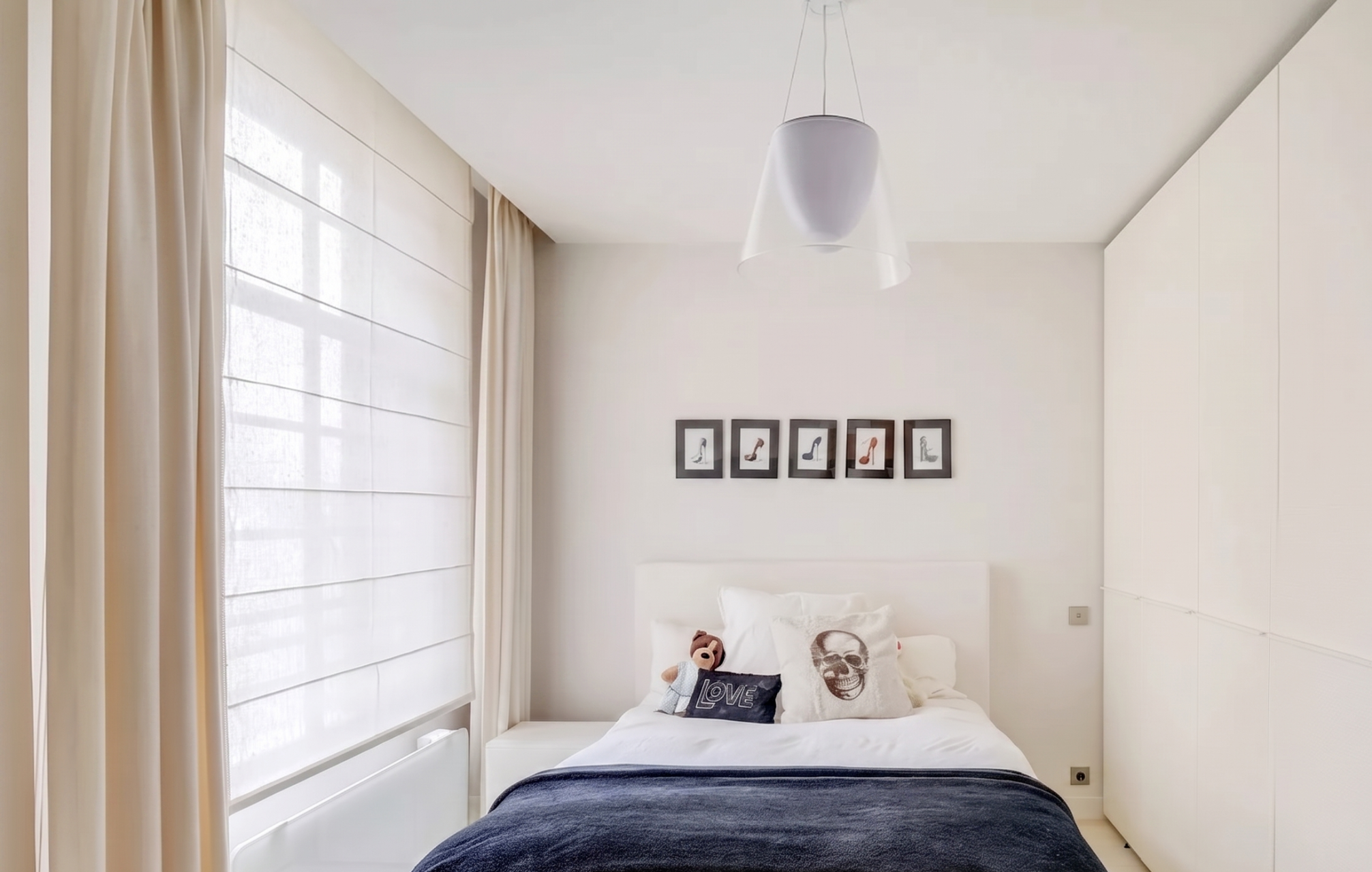 luxury apartment 4 Rooms for sale on PARIS (75008)