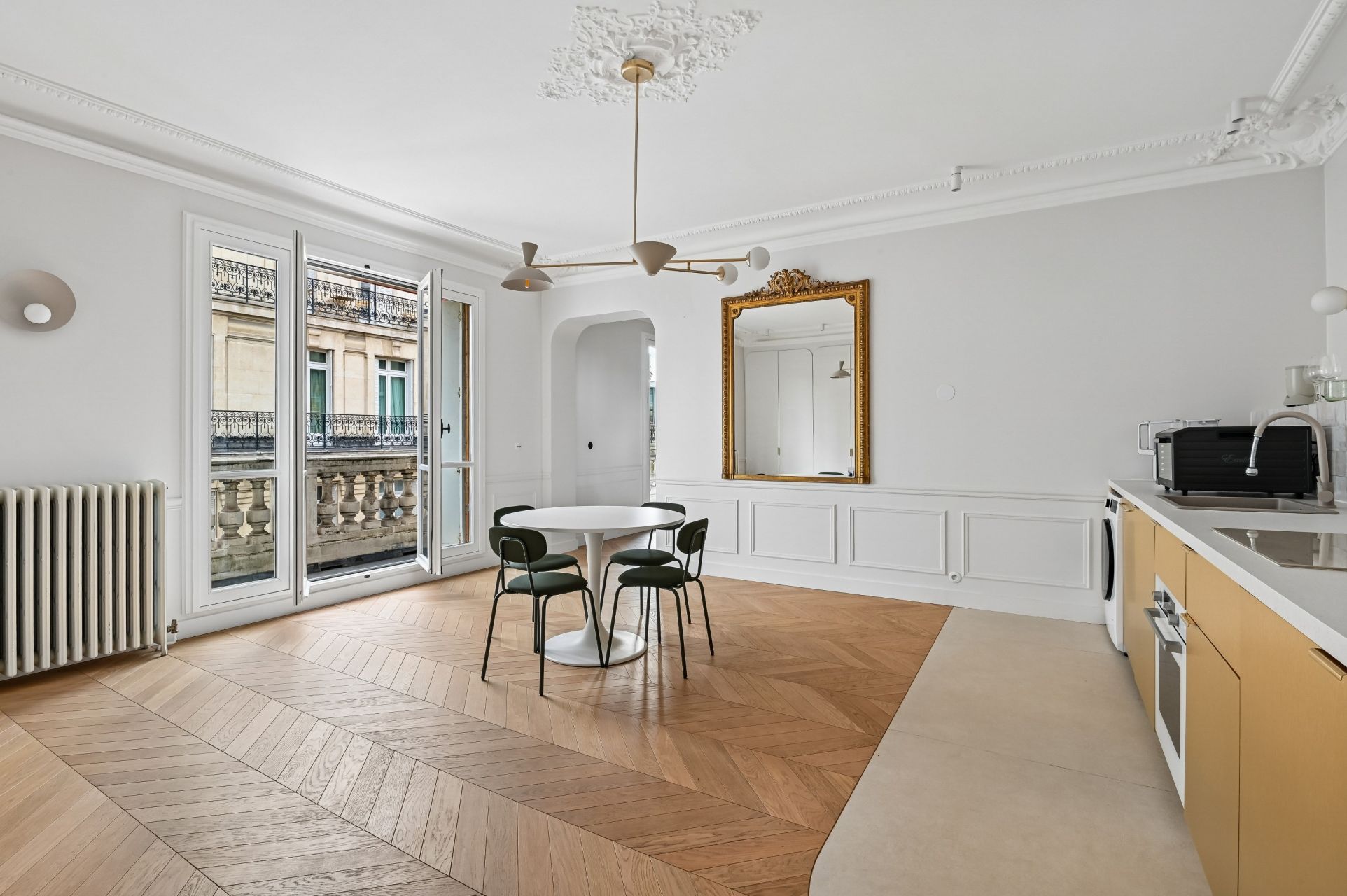 luxury apartment 5 Rooms for sale on PARIS (75016)