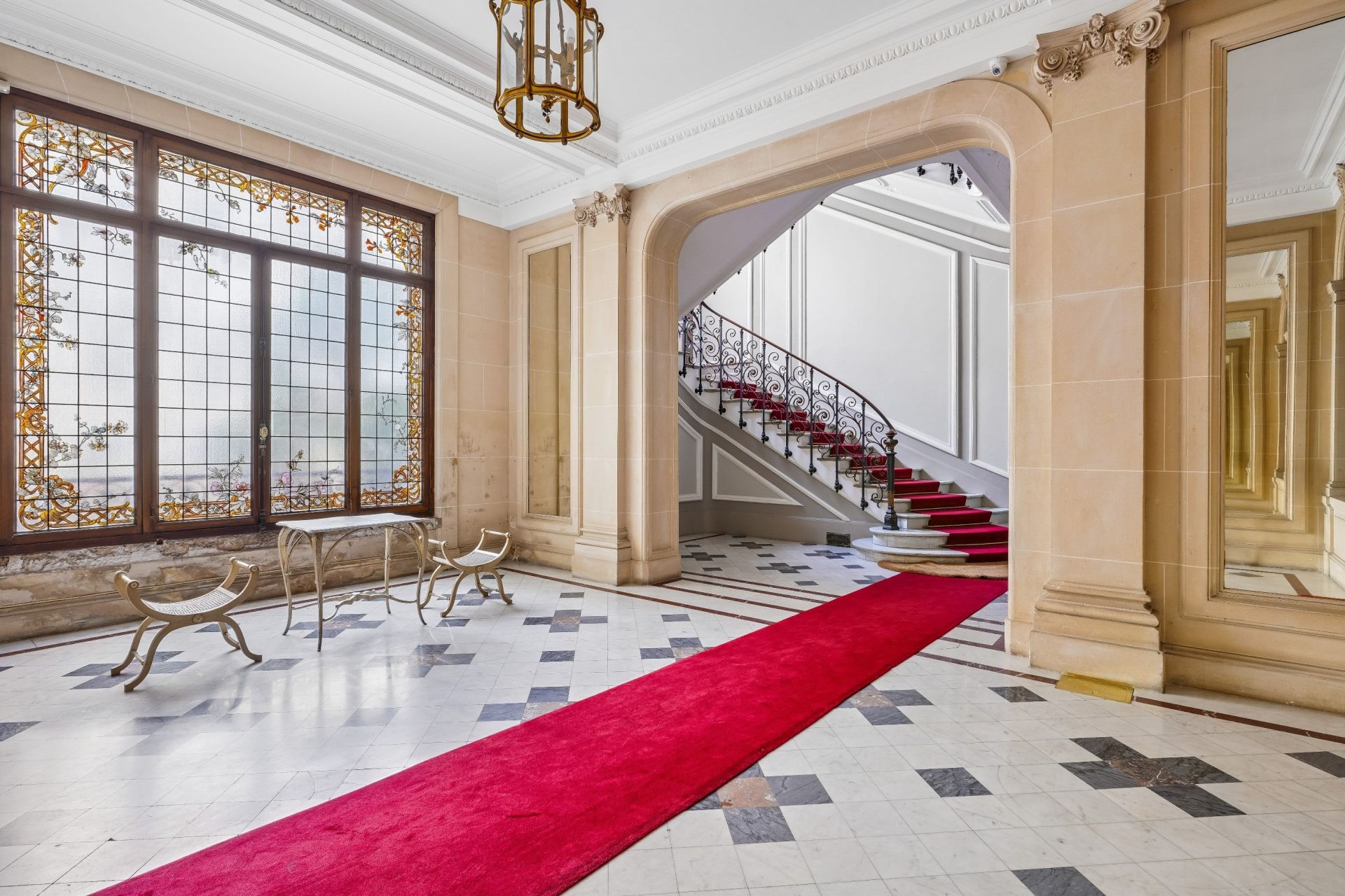 luxury apartment 9 Rooms for sale on NEUILLY SUR SEINE (92200)