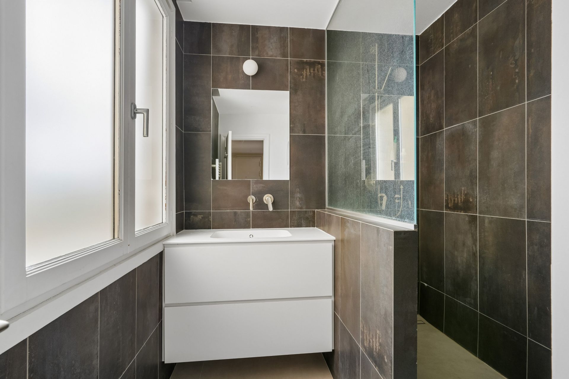 luxury apartment 9 Rooms for sale on NEUILLY SUR SEINE (92200)