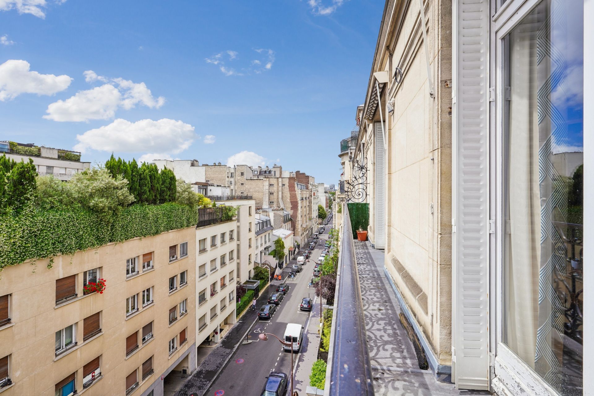 luxury apartment 9 Rooms for sale on NEUILLY SUR SEINE (92200)