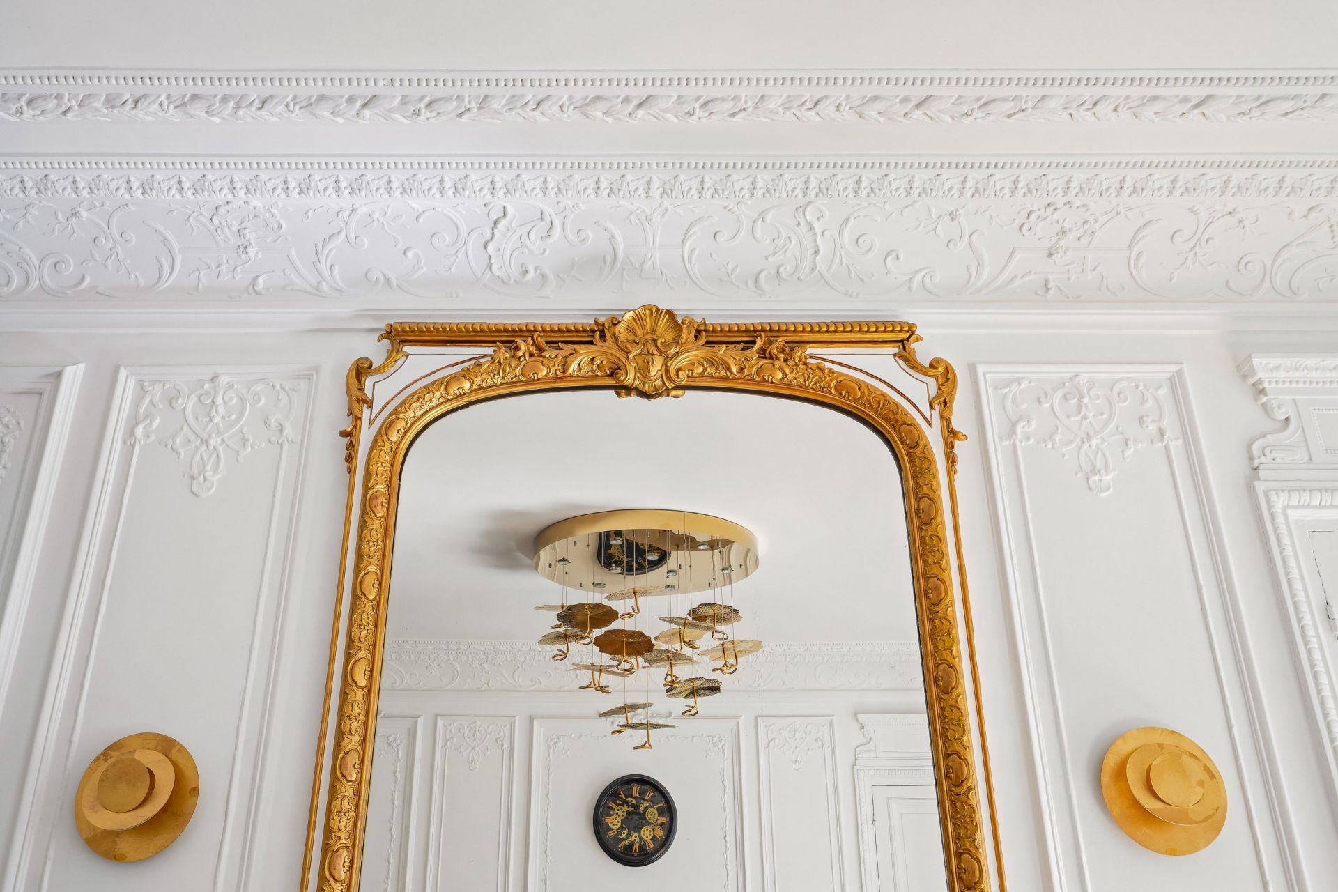 luxury apartment 6 Rooms for sale on PARIS (75017)