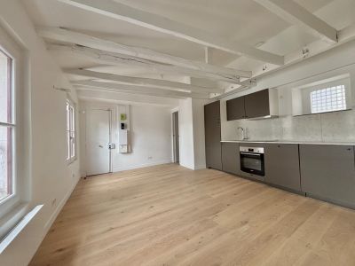 Sale Luxury apartment Paris 3 2&nbsp;Rooms 43.2&nbsp;m²