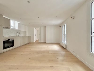 Sale Luxury apartment Paris 3 2&nbsp;Rooms 43.9&nbsp;m²