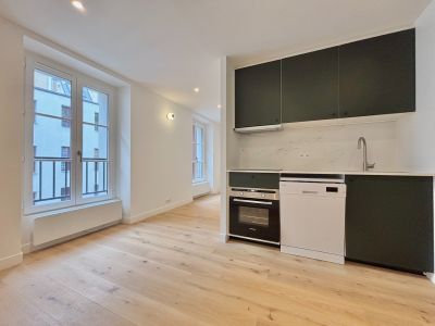 Sale Luxury apartment Paris 3 2&nbsp;Rooms 35.6&nbsp;m²