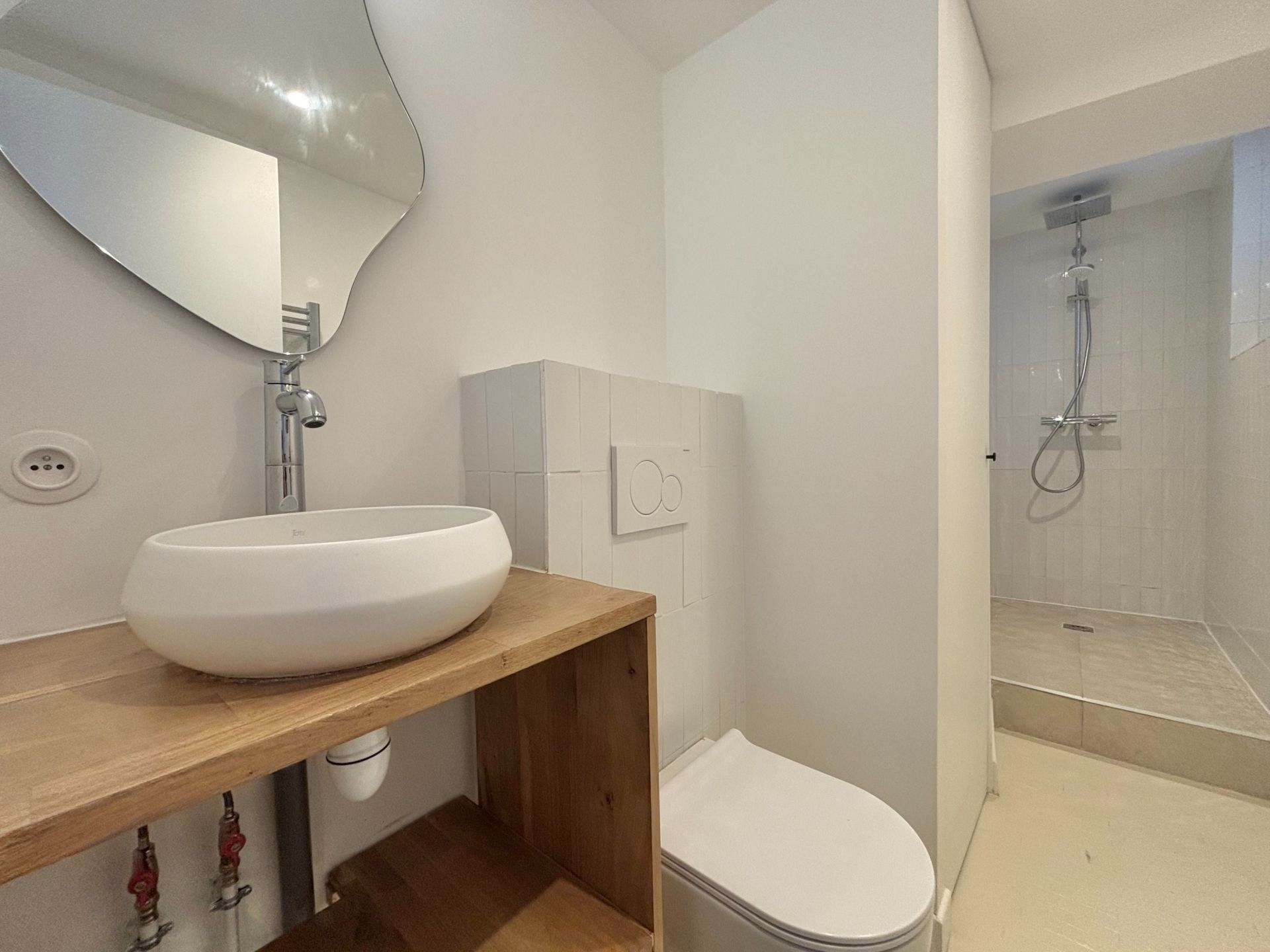 luxury apartment 1 room for sale on PARIS (75003)