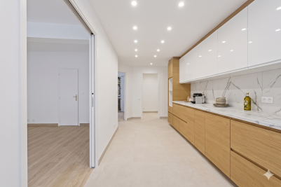 Sale Luxury apartment Paris 4 5&nbsp;Rooms 147.09&nbsp;m²