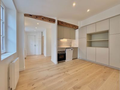 Sale Luxury apartment Paris 3 2&nbsp;Rooms 34&nbsp;m²